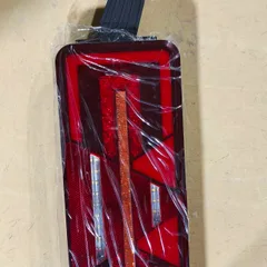 Vertical LED Truck Trailer Tail Light with Bracket