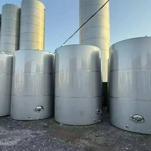10000L 304 Stainless Steel Storage Tank Vertical Top & Bottom Cone Mixing Tank For Food Beverage