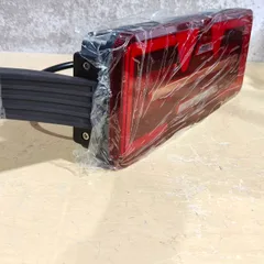 Vertical LED Truck Trailer Tail Light with Bracket