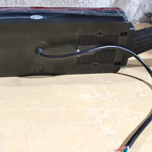 Vertical LED Truck Trailer Tail Light with Bracket