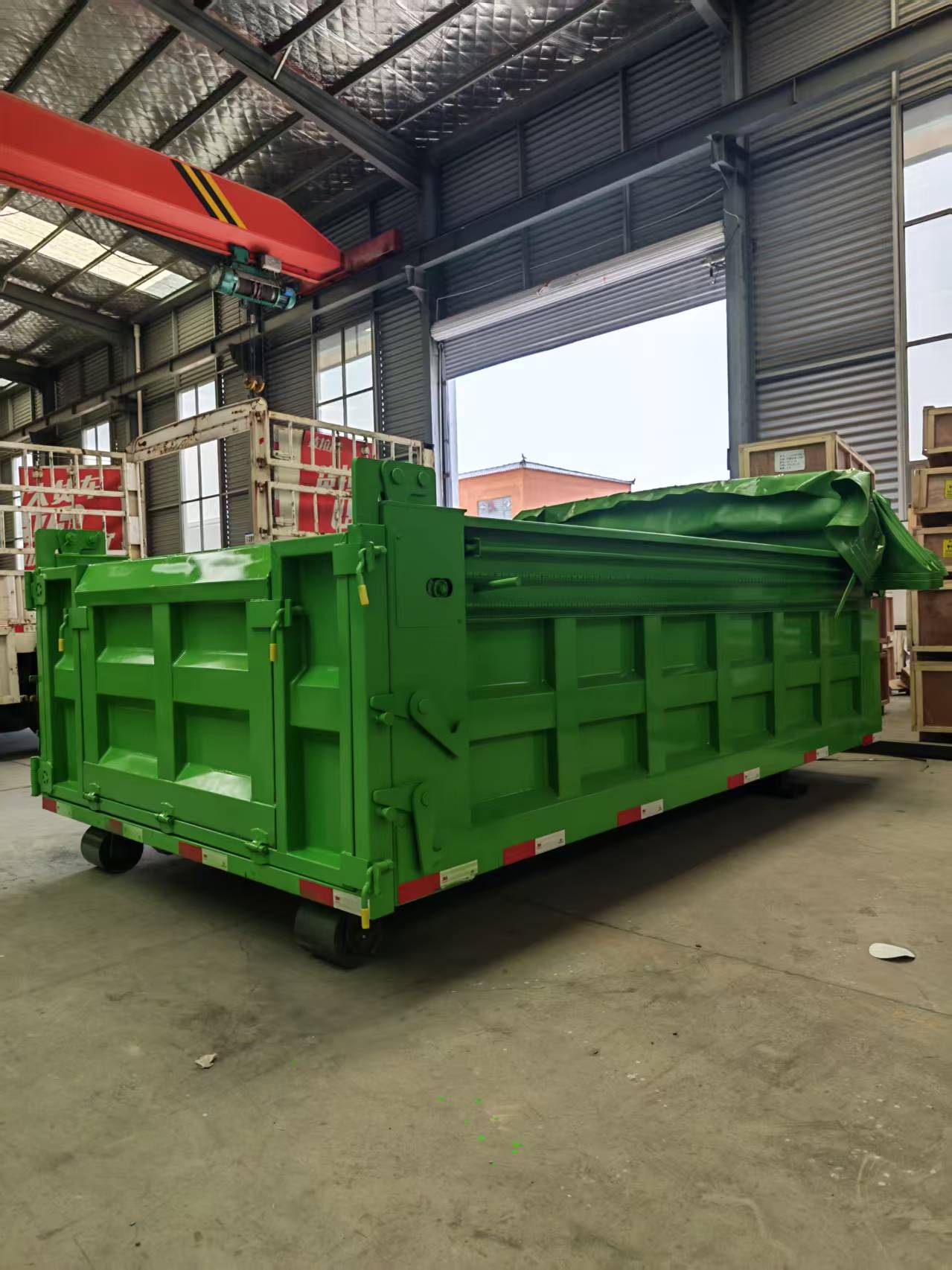 Custom Thickened Hook Arm Construction Waste Transfer Bin 7 Cubic Meter Engineering Roll Off Box Full Auto Electric Sealed Tarpaulin Sanitation Hook Lift Bin