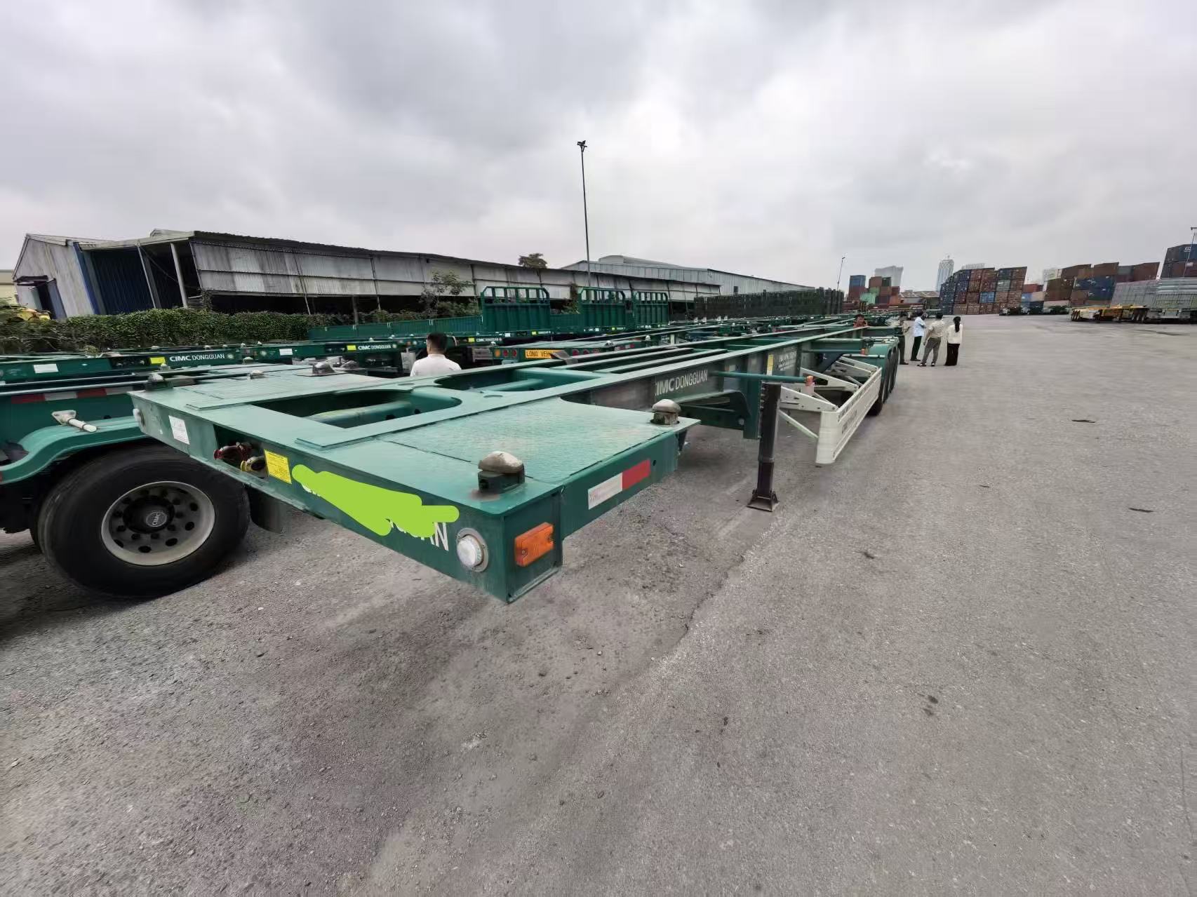 Export Standard Container Skeleton Trailer Light Weight 20ft 40ft Container Transport Chassis Semi-Trailer