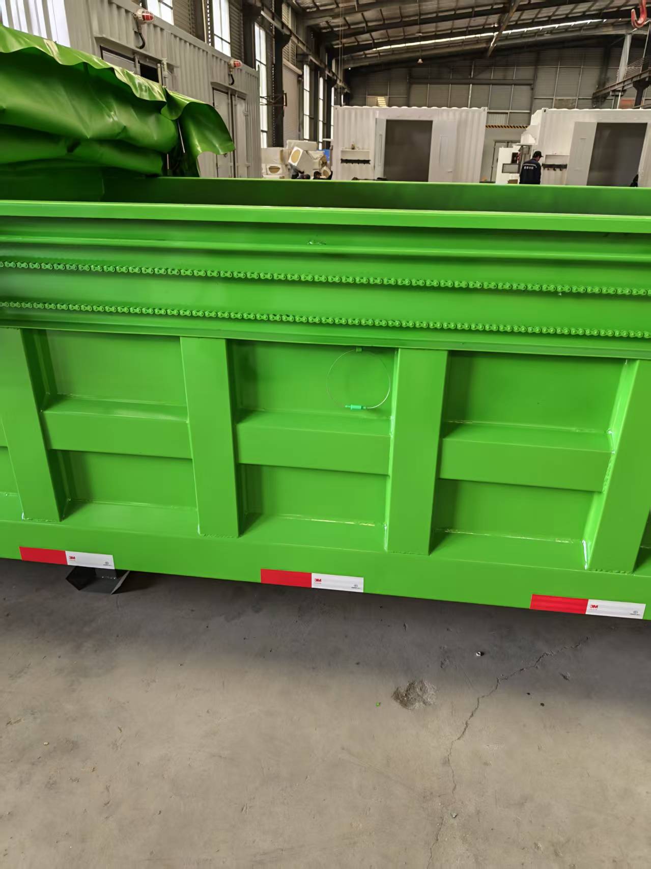 Custom Thickened Hook Arm Construction Waste Transfer Bin 7 Cubic Meter Engineering Roll Off Box Full Auto Electric Sealed Tarpaulin Sanitation Hook Lift Bin
