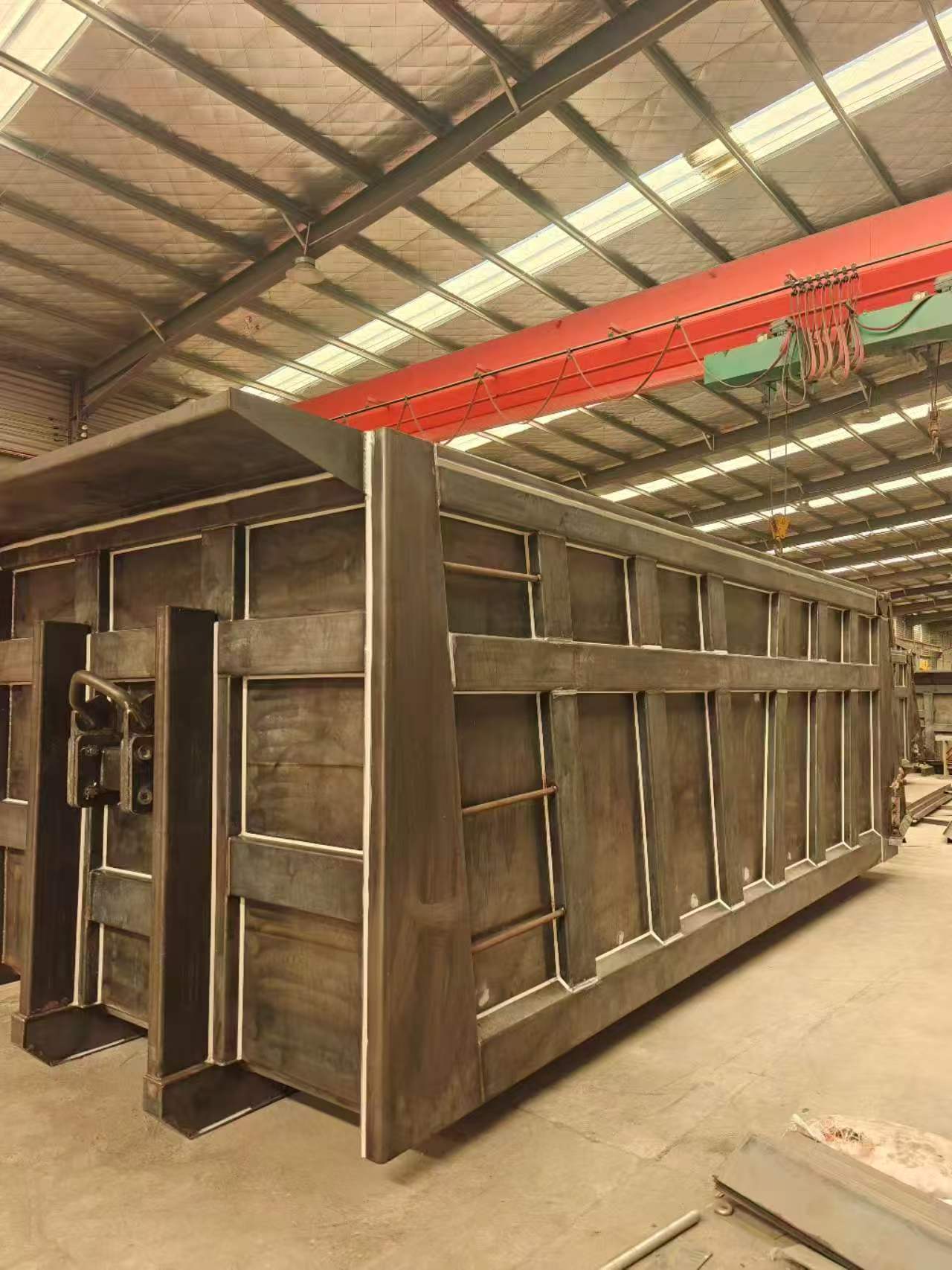 Custom Large Hydraulic Top Cover Hook Arm Muck Transfer Bin 30 Cubic Meter Engineering Waste Box Full Auto Hydraulic Enclosed Sanitation Roll Off Container