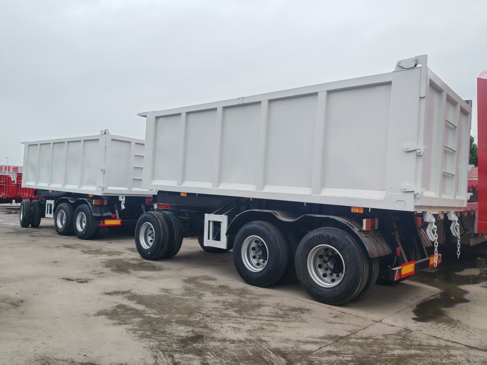 High Strength Steel Rear Dump Semi-Trailer for Mining Material Haulage