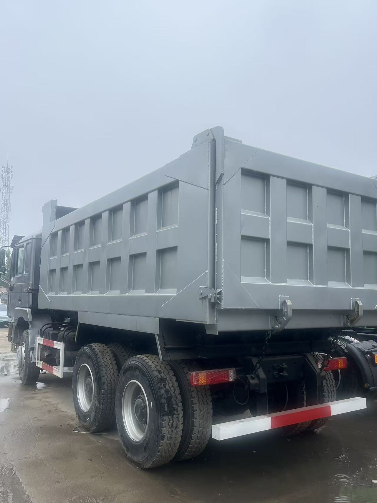 SHACMAN F3000 6x4 Dump Truck, Heavy Duty Mining Tipper Truck For Construction Mine Transport
