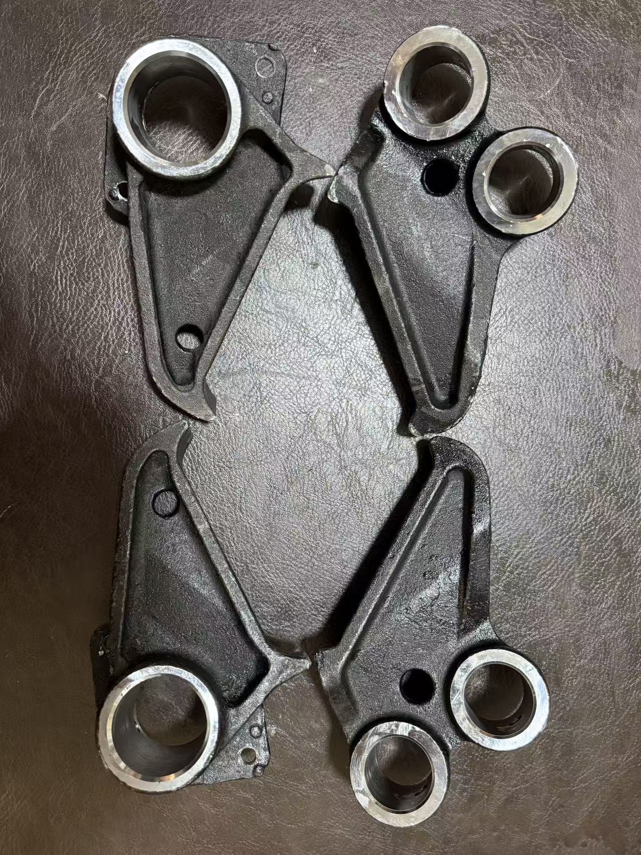 JS16G01R Brake Anchor Bracket For Semi-Trailer Drum Brake FUWA 16 Ton Axle Cast Spare Parts Stock