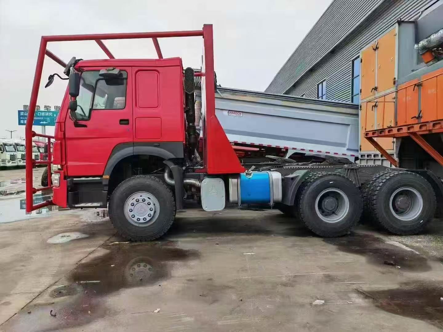 Second-Hand HOWO 6×4 Truck Tractor Long-Distance Freight Hauler Complete Documents For Transfer & Export