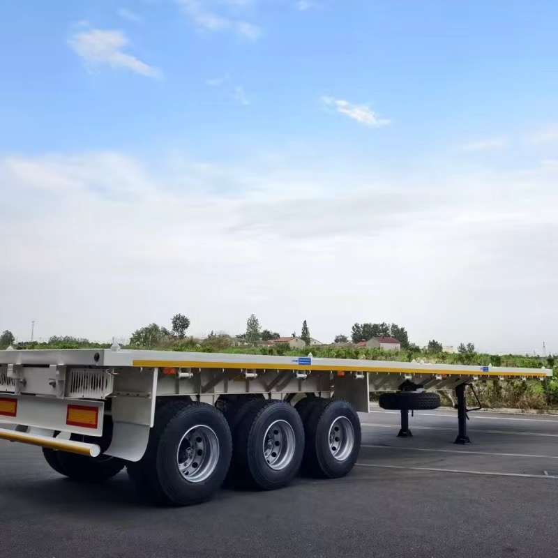 New White Tri-Axle Flatbed Container Semi Trailer Lightweight 40ft Q345 Steel 13Ton FUWA Axle