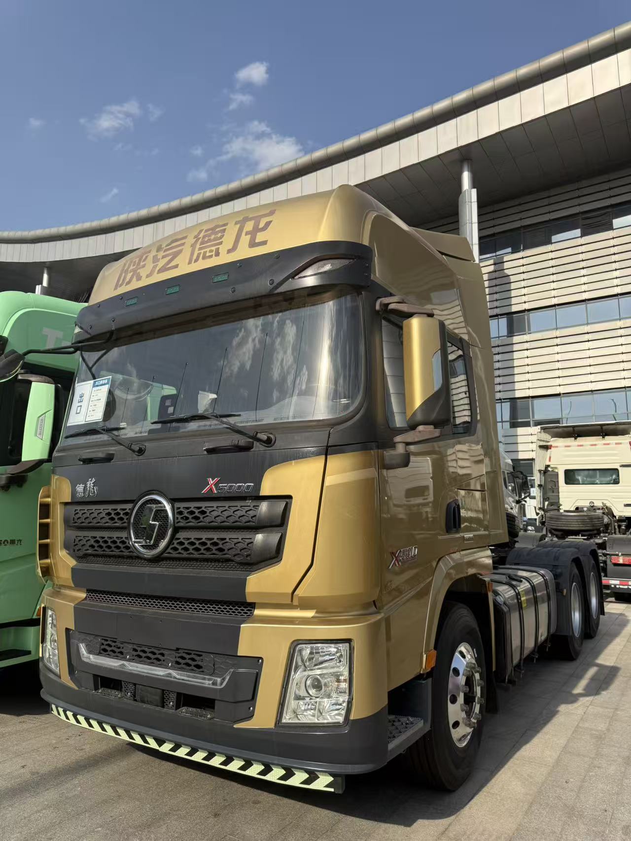 Used SHACMAN X5000 Tractor Head 6×4 Euro5 Semi-Truck Tractor For Central Asia Africa Logistics Export