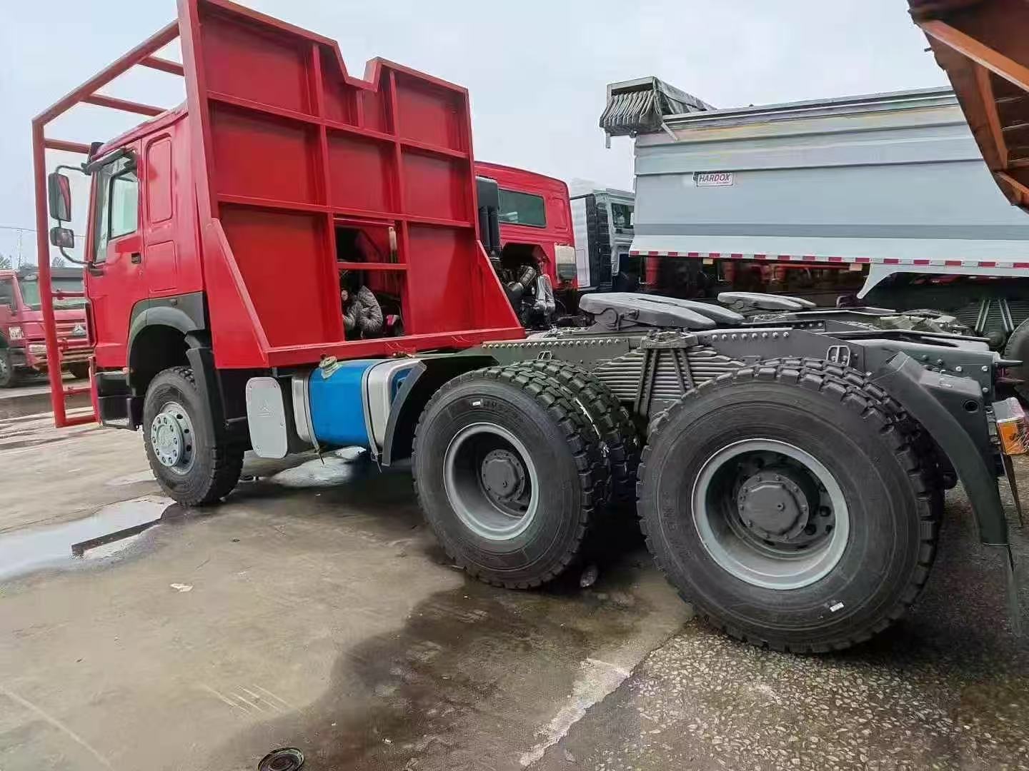 Second-Hand HOWO 6×4 Truck Tractor Long-Distance Freight Hauler Complete Documents For Transfer & Export