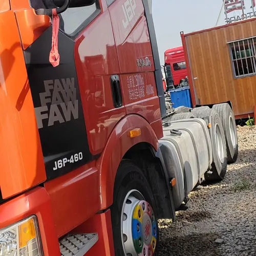 Second Hand Light Duty J6P Truck With 460HP Weichai Motor Fuel Saving For Long Distance Standard Cargo Transport