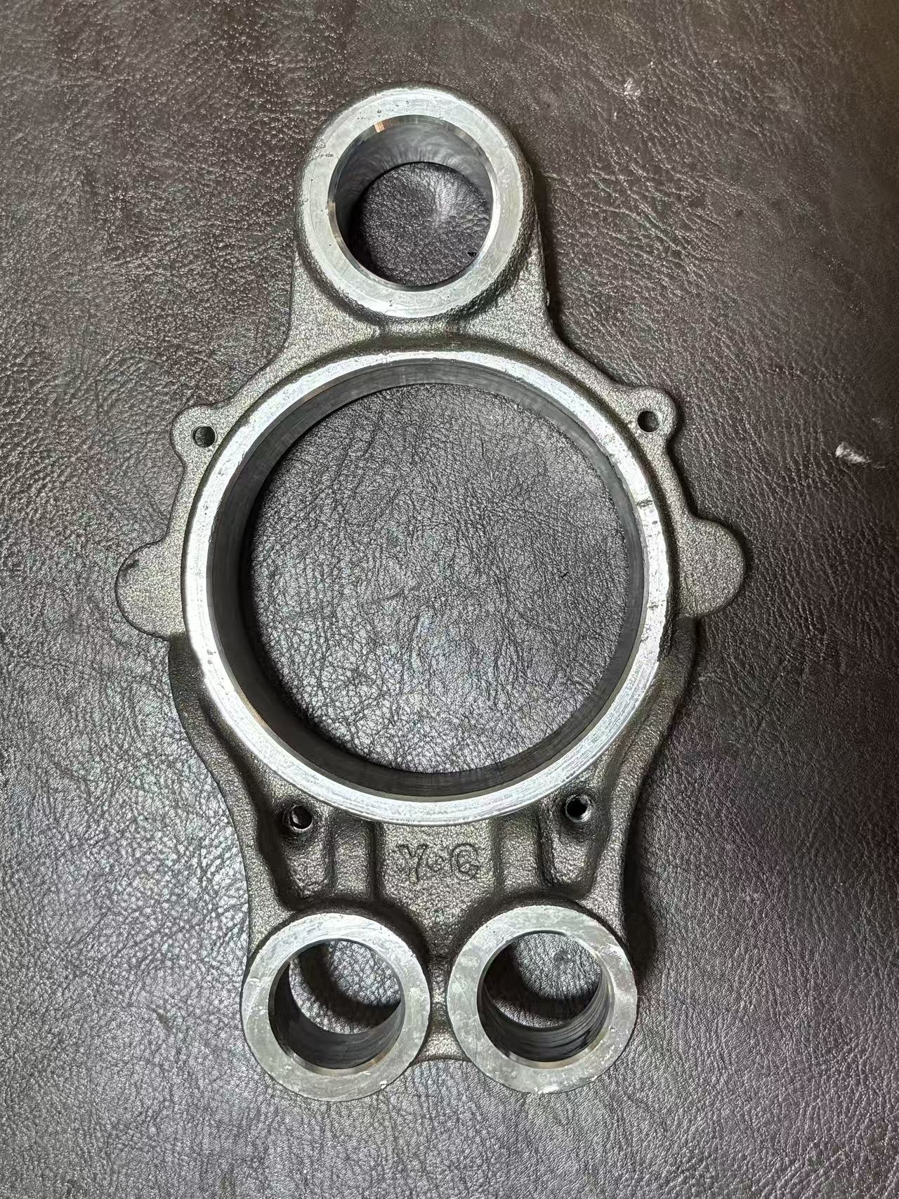 Trailer Axle Bearing Housing High Strength Gray Cast Iron Wheel Hub Bearing Shell Semi-Trailer Cast Spare Parts Stock