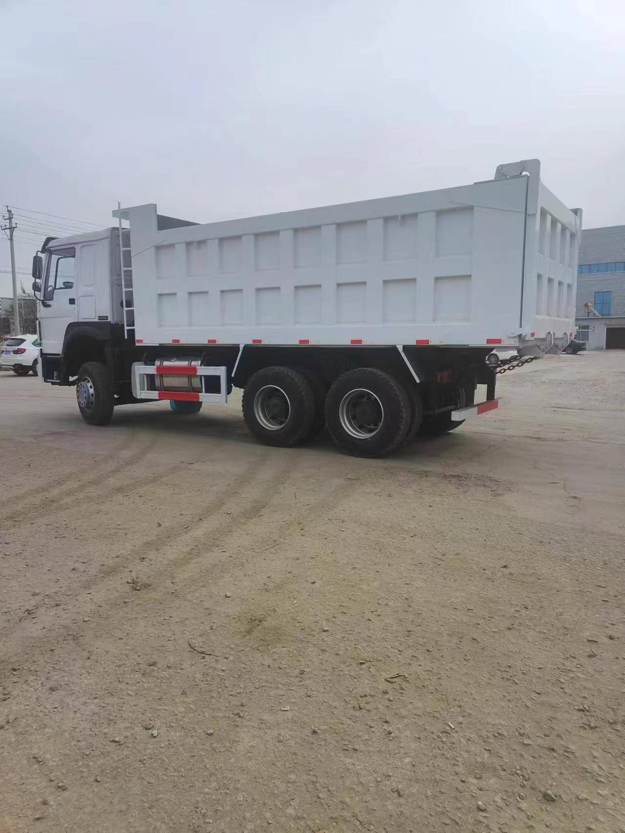 Sinotruk Howo 6x4 Heavy Engineering Dumper Second-Hand Mine Tipper For Central Asia Export