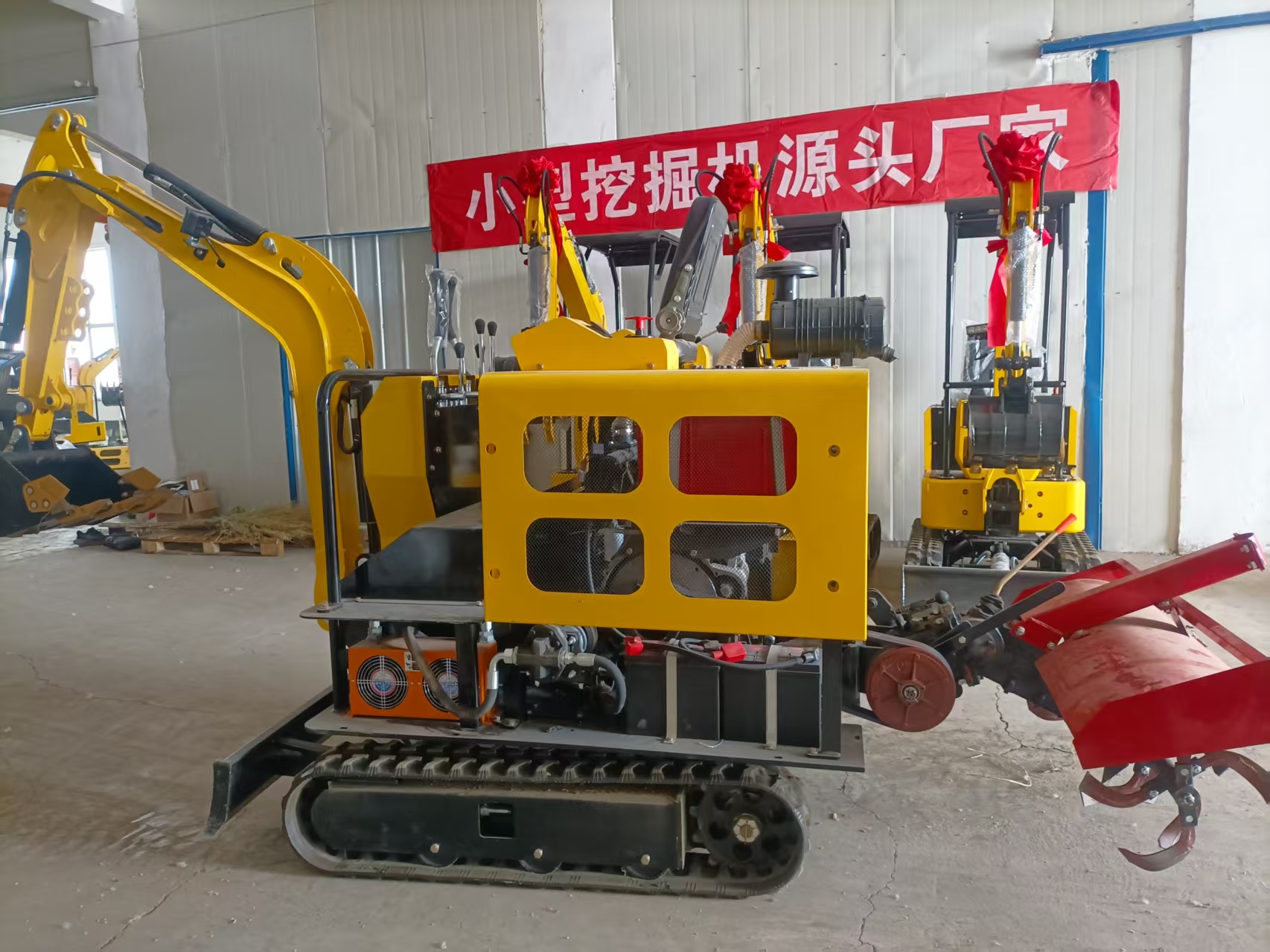 Export Model 09 Small Excavator Compatible With Rotary Tiller For Yard & Orchard Dual Use