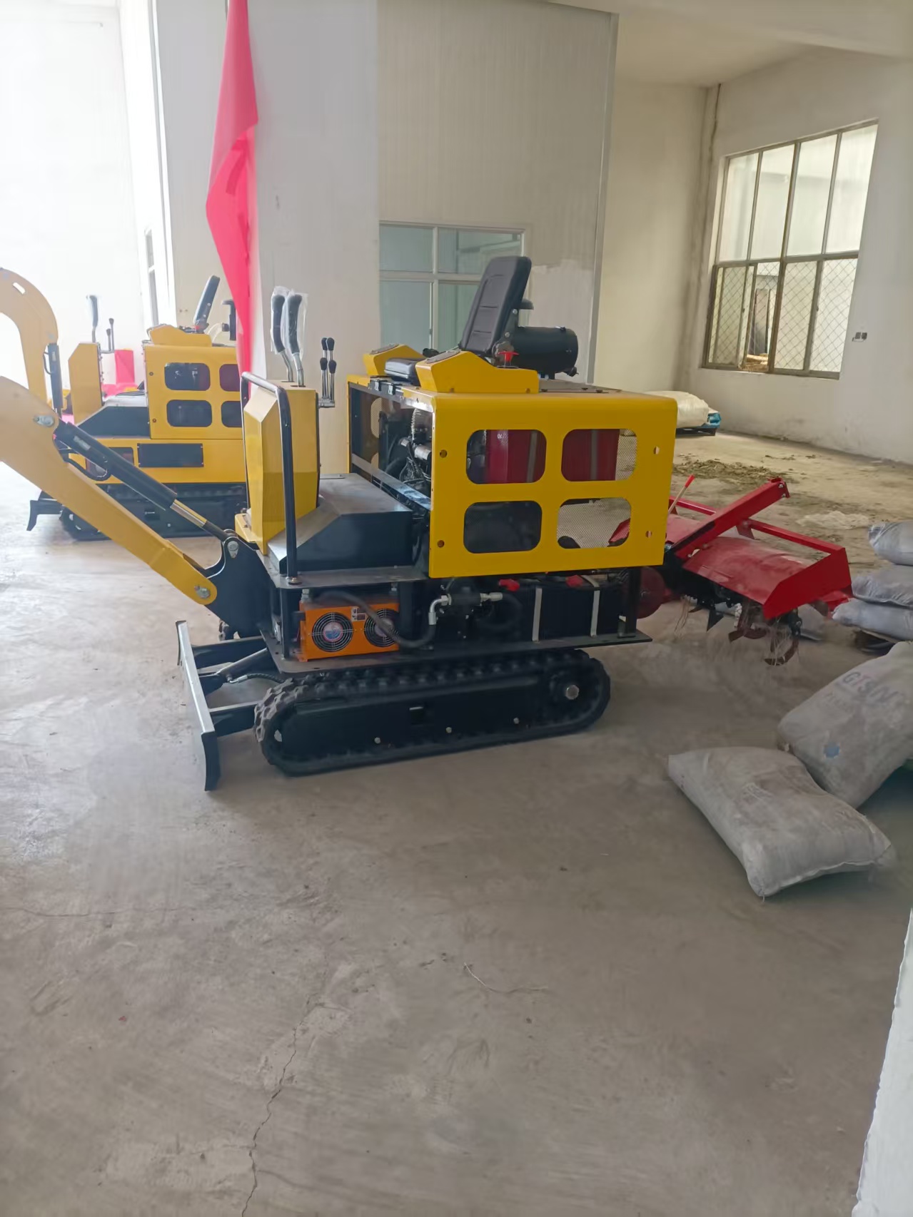 Export Model 09 Small Excavator Compatible With Rotary Tiller For Yard & Orchard Dual Use