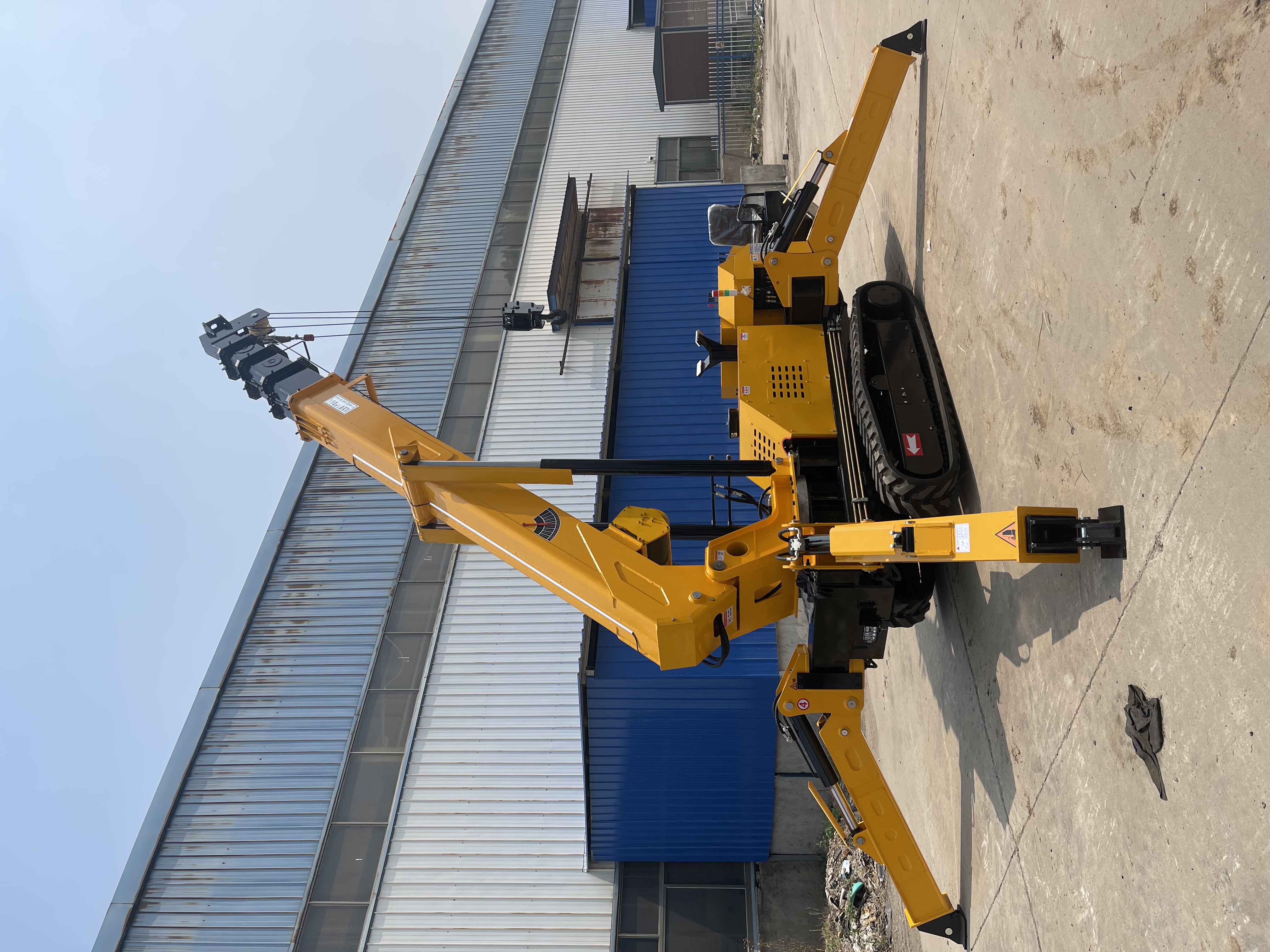 Large Tonnage Crawler Spider Crane With Operator Cabin Multi-Section Telescopic Boom Hydraulic Lifter For Factory Heavy Lifting