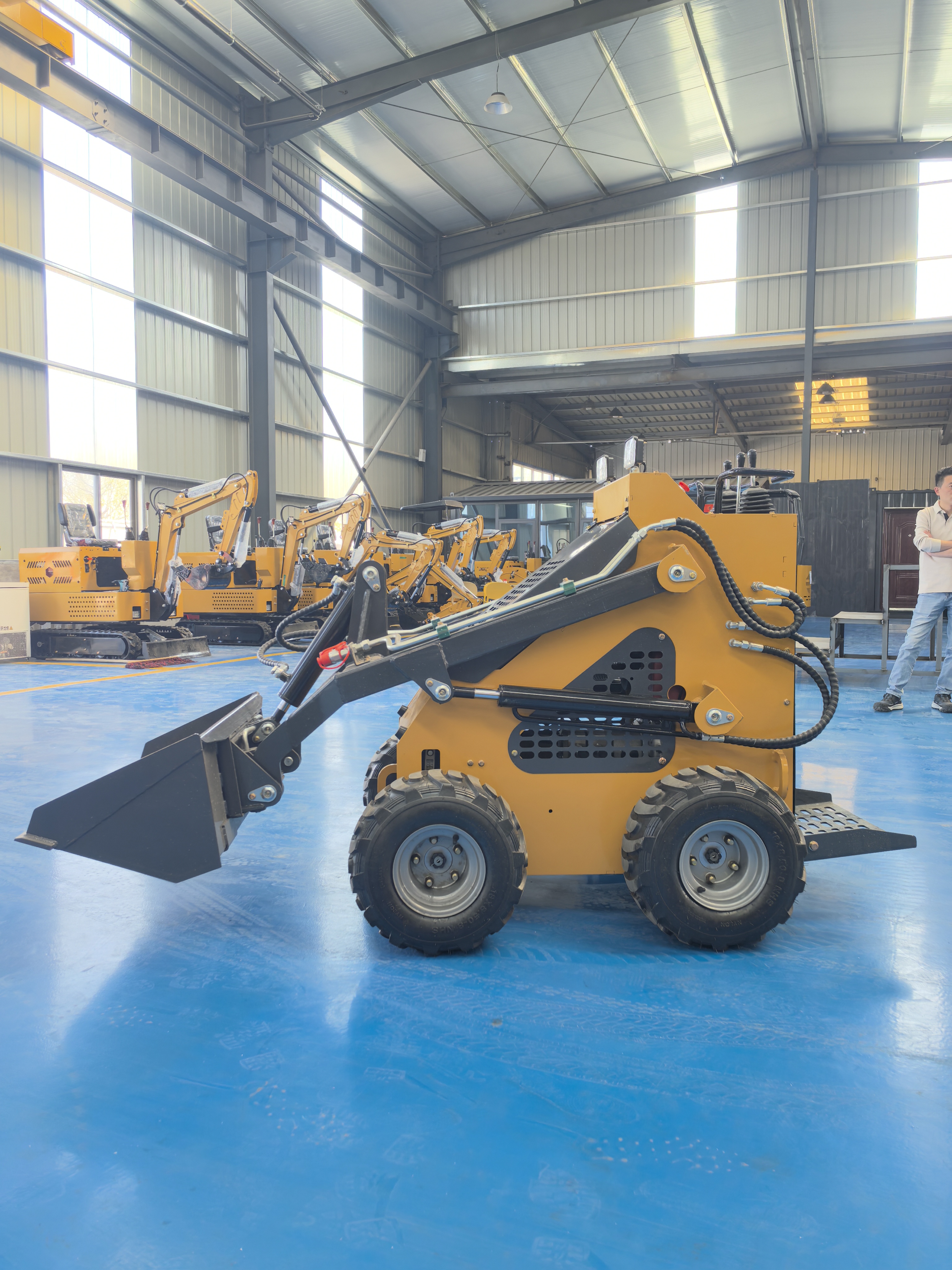 480S Mini Wheel Skid Steer Loader Household Construction Small 4WD Skid Steer With Multi Attachments Ready Stock