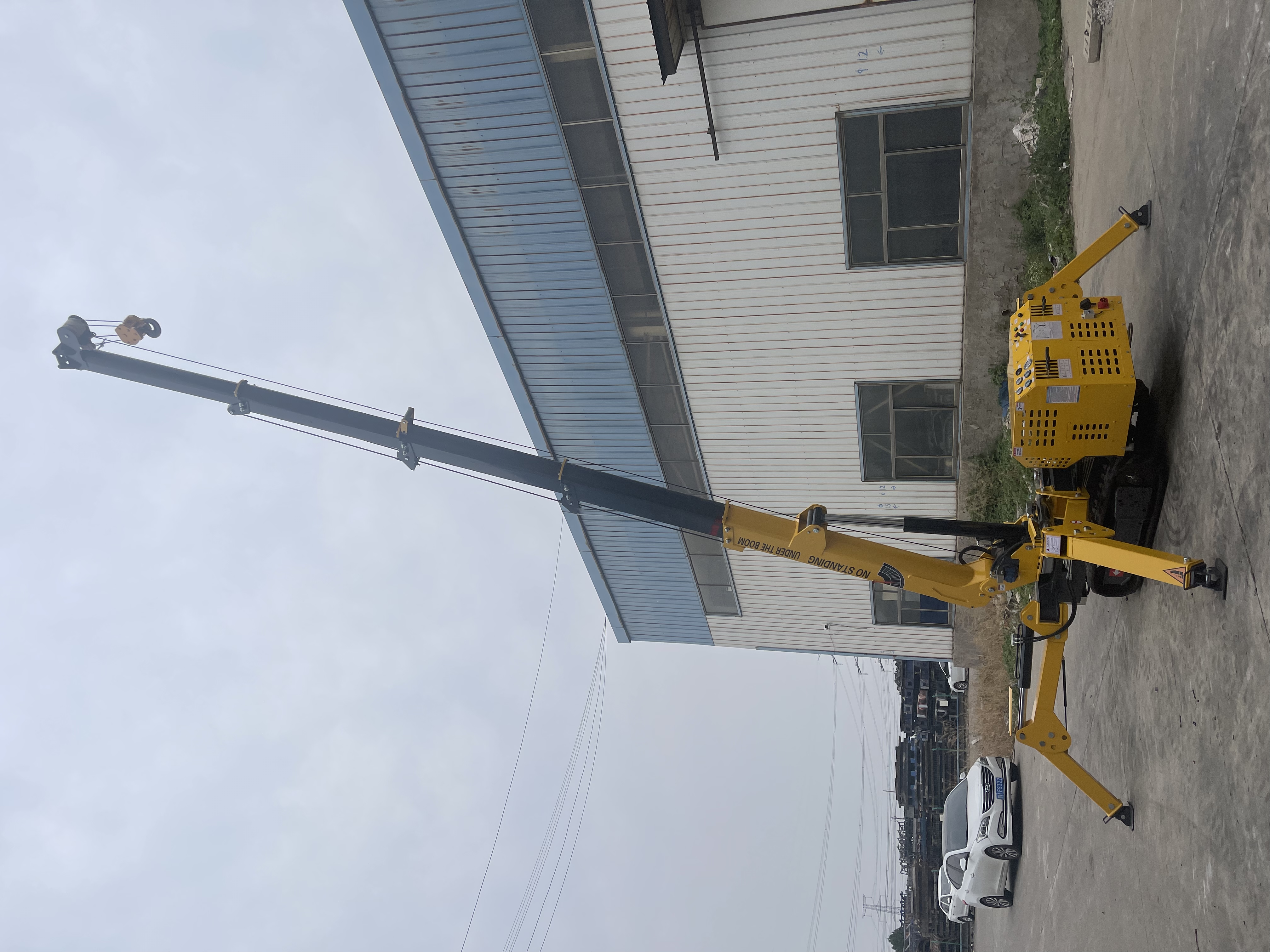 Mini Crawler Spider Crane Telescopic Boom Hydraulic Lifter For Indoor Narrow Space High-Altitude Lifting
