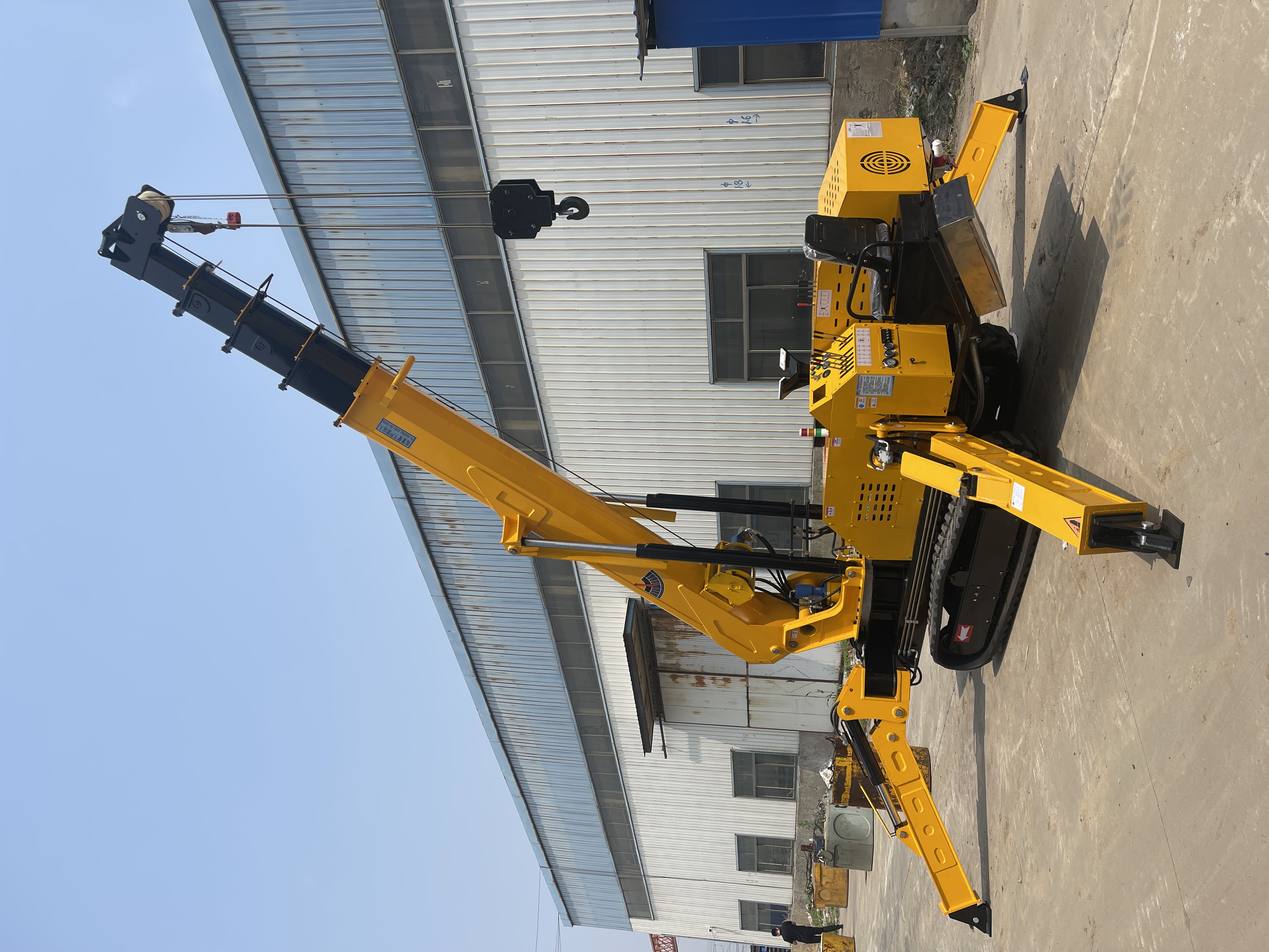 Large Tonnage Crawler Spider Crane With Operator Cabin Multi-Section Telescopic Boom Hydraulic Lifter For Factory Heavy Lifting