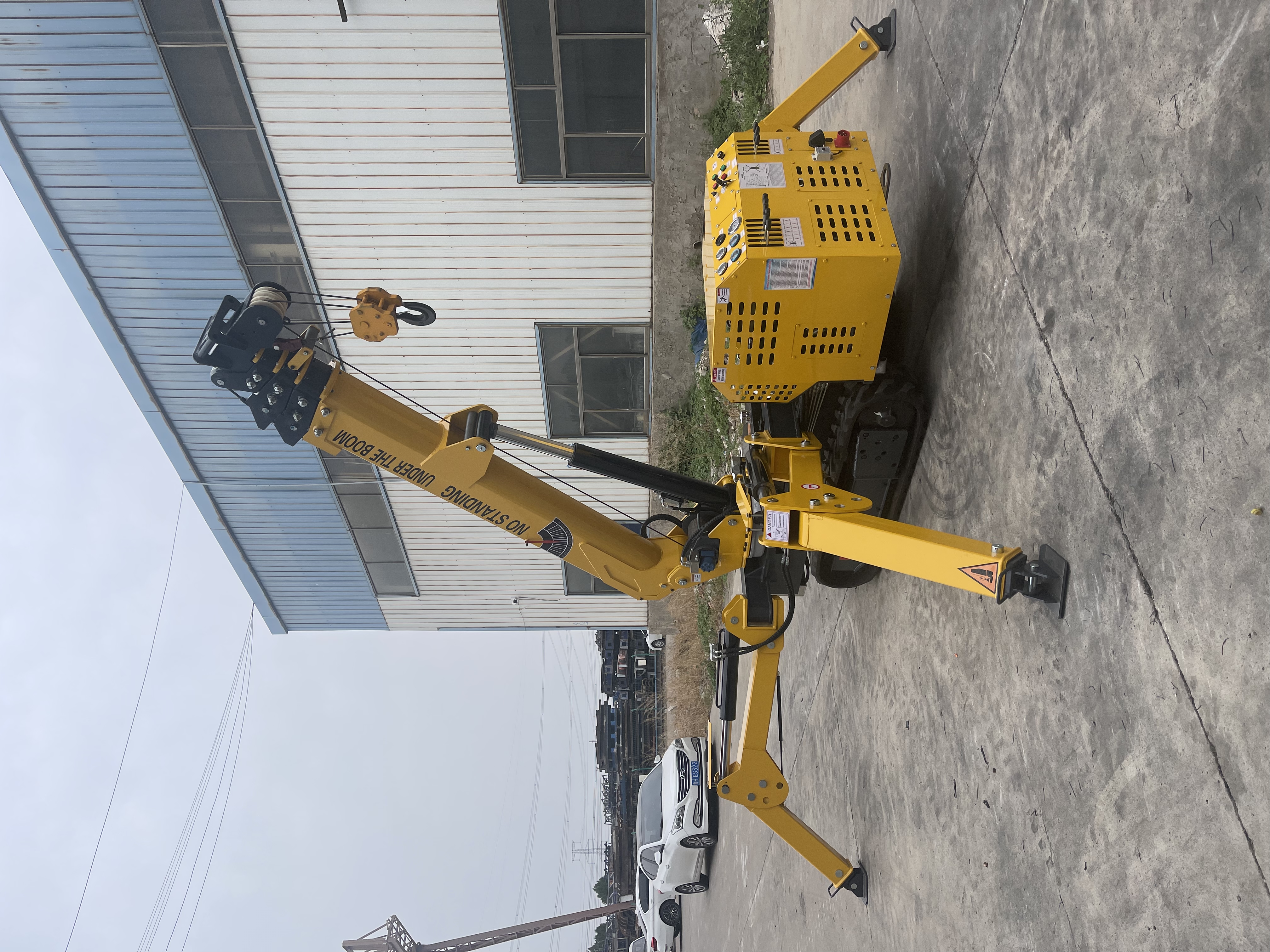 Mini Crawler Spider Crane Telescopic Boom Hydraulic Lifter For Indoor Narrow Space High-Altitude Lifting