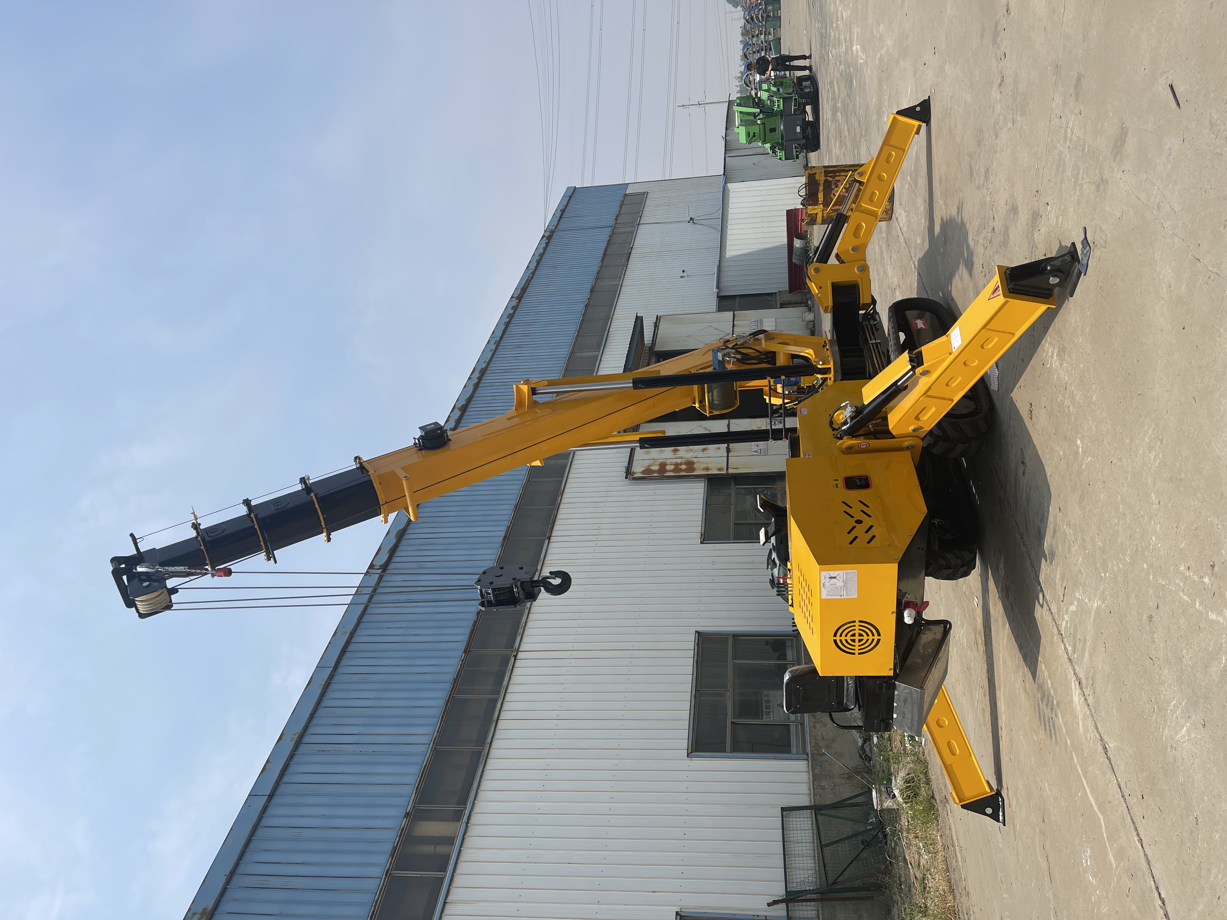 Large Tonnage Crawler Spider Crane With Operator Cabin Multi-Section Telescopic Boom Hydraulic Lifter For Factory Heavy Lifting