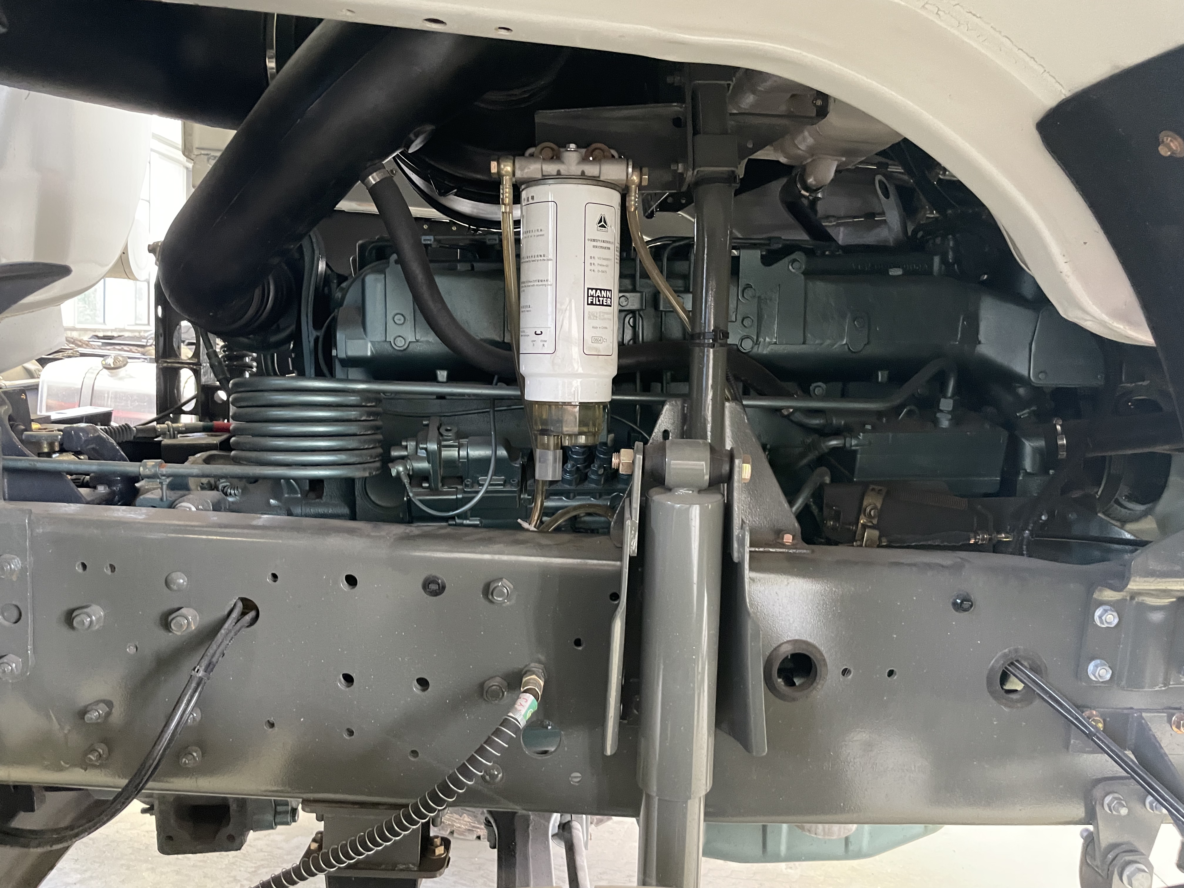 Used Remanufactured SINOTRUK HOWO 6X4 Oil Tank Truck Fuel Delivery Tanker For Cross-Border Export In Stock