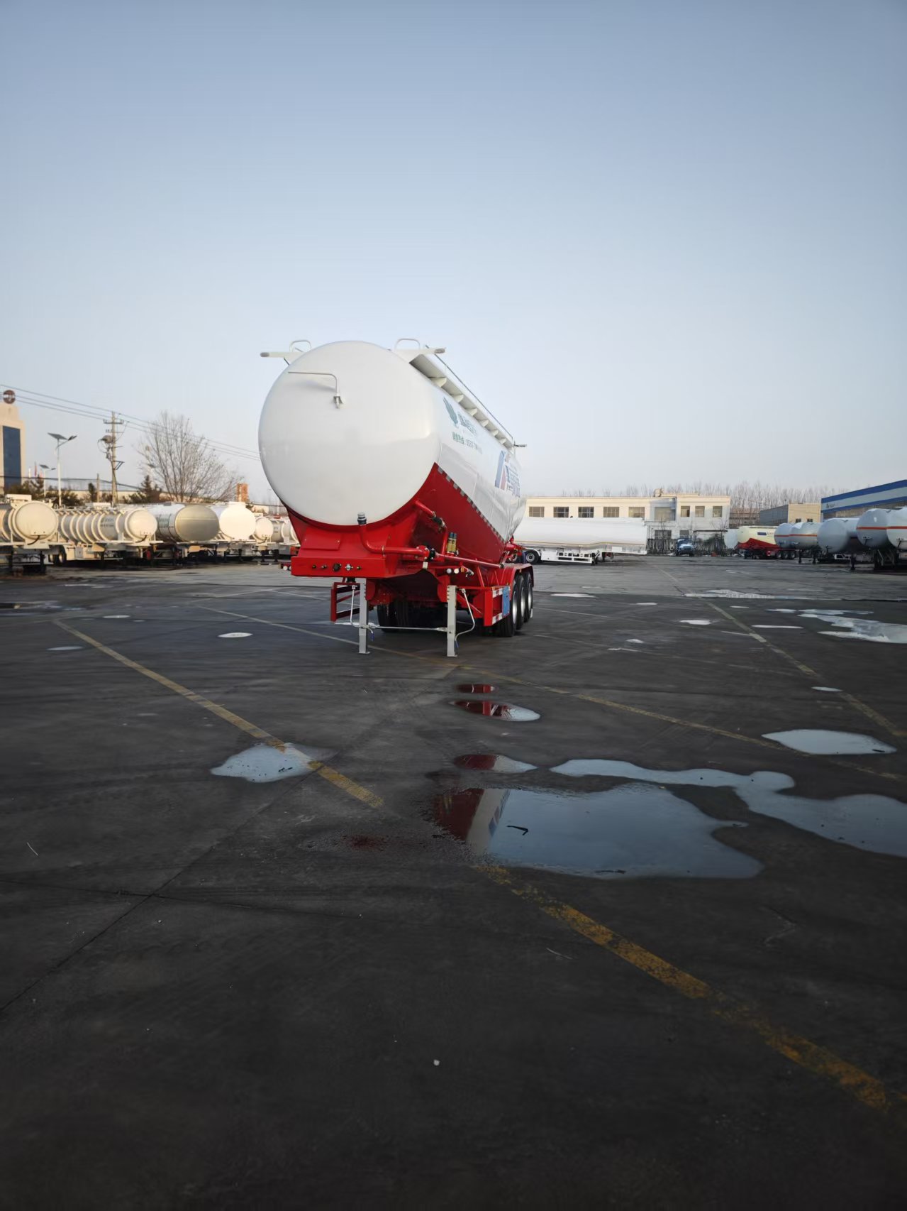 40000 Liters Bulk Cement Tank Semi-Trailer Utility Truck Trailer Made of Steel Bulk Cement Tank Semi Trailer Bulk