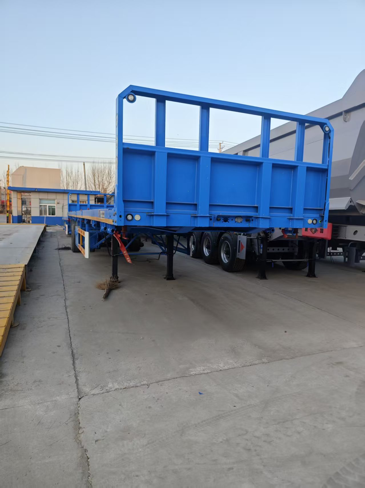 Multi-purpose Flatbed Trailer 40ft Container Trailer Factory Price