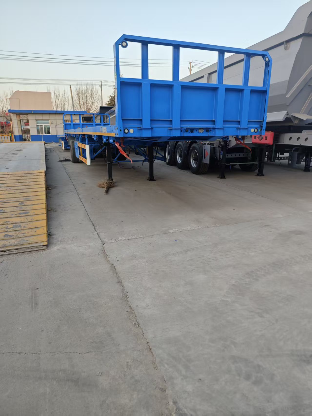 Multi-purpose Flatbed Trailer 40ft Container Trailer Factory Price
