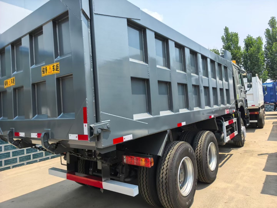 Howo 6×4 Used Dump Truck 371HP WD615 Euro 2 Construction Tipper For Sand Mine Earthwork Transportation Export
