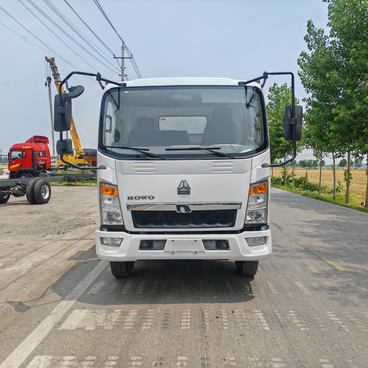 Used Howo 4×2 Light Dump Tipper Euro III 115HP Mini Construction Tipper For Rural Sand Muck Transportation Export