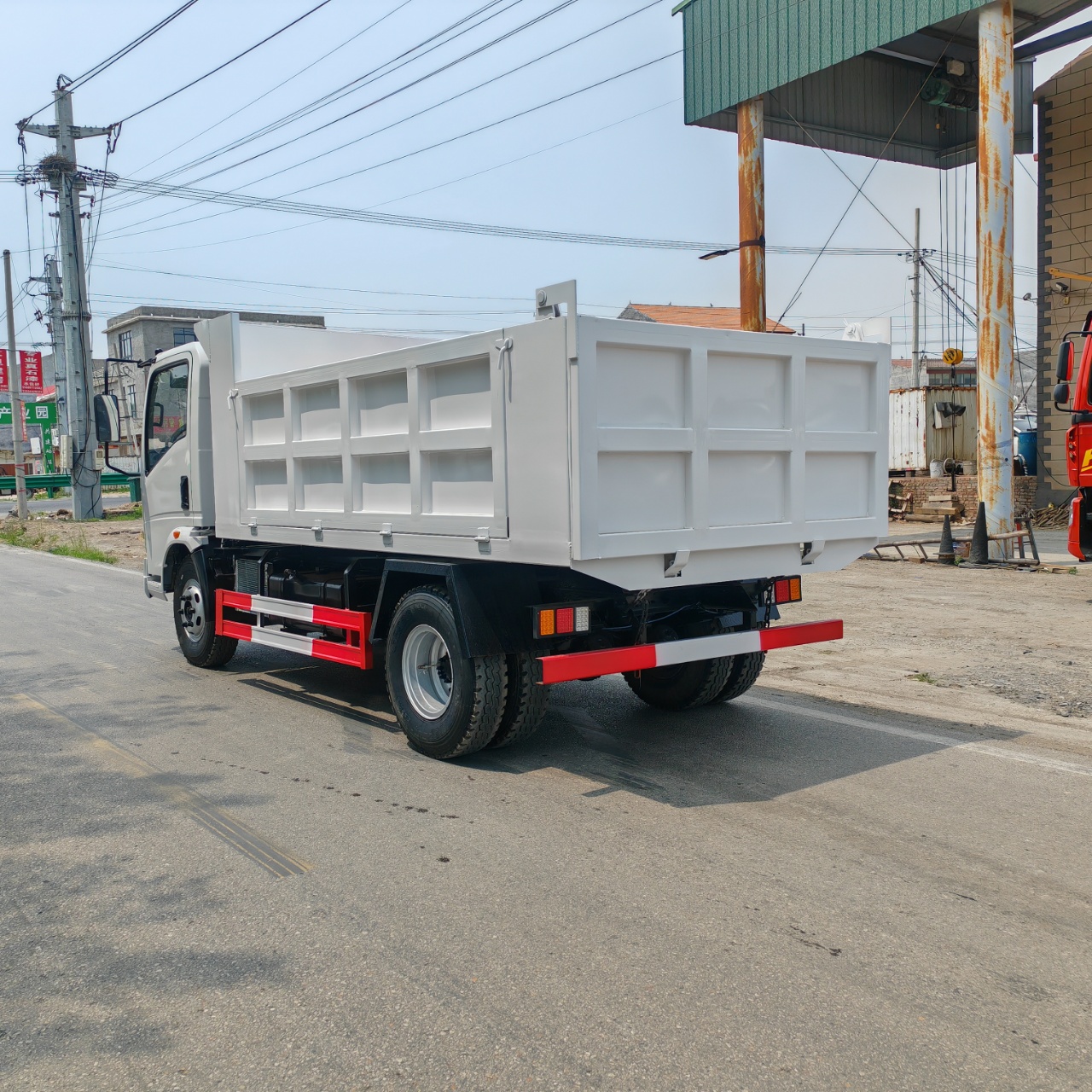 Used Howo 4×2 Light Dump Tipper Euro III 115HP Mini Construction Tipper For Rural Sand Muck Transportation Export
