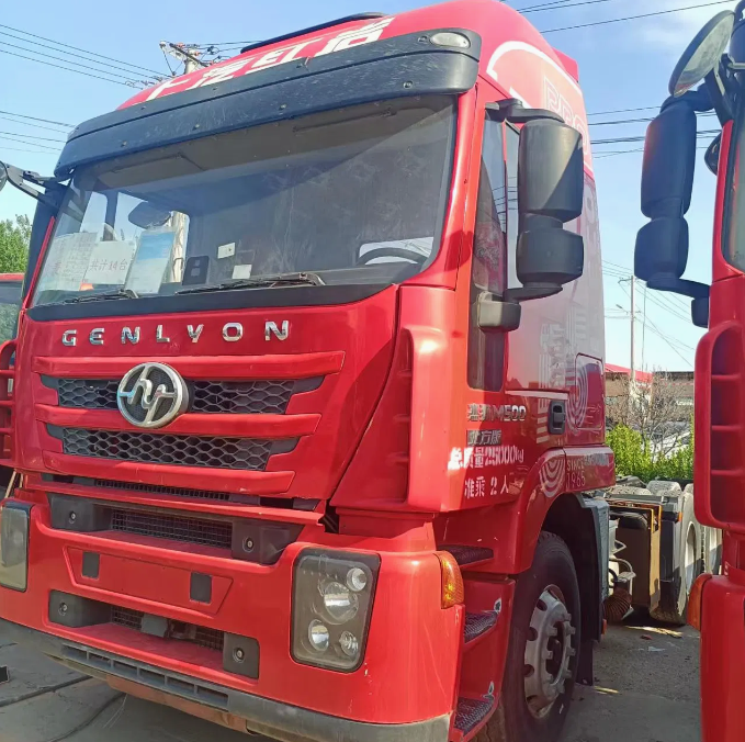 Hongyan Genlyon 6X4 Euro 5 Tractor Head Truck Price for Sale
