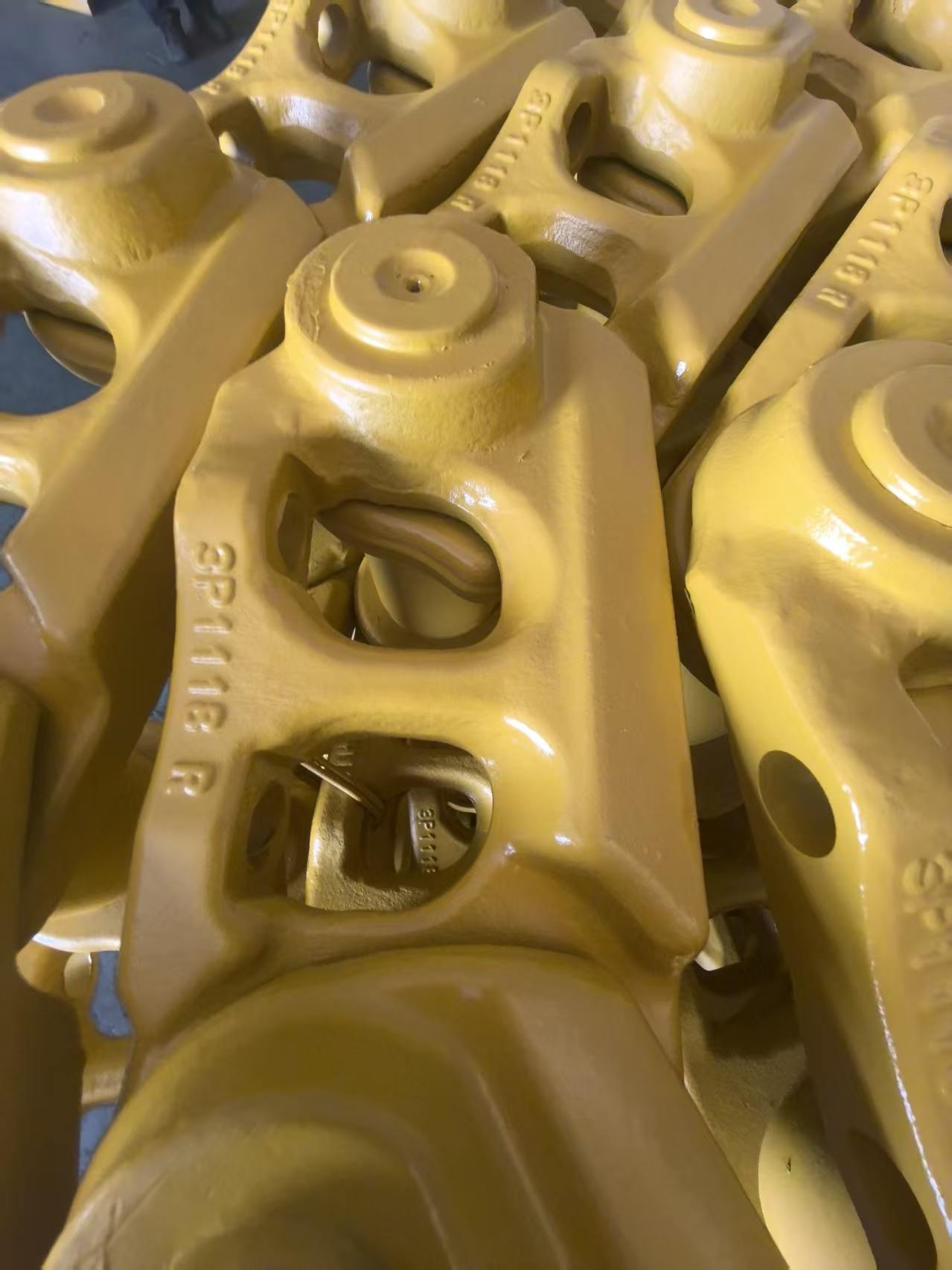 Bulldozer Track Chain Assembly For Komatsu D Series & CAT D Series Heavy Equipment Undercarriage Spare Parts Export