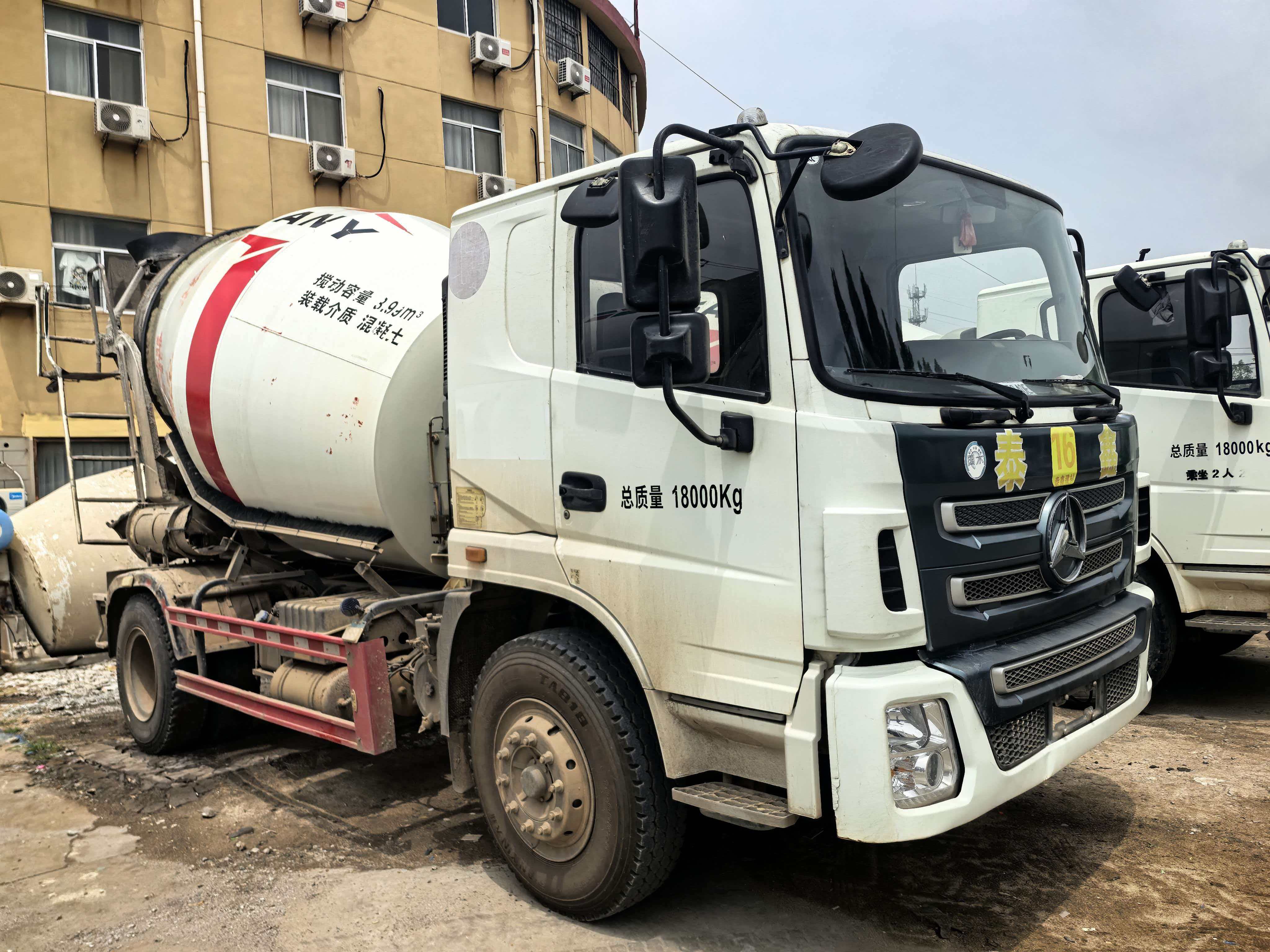 024 Used 4×2 Mini Concrete Mixer Truck 190HP Weichai Engine Short-Distance Cement Mix Tanker For Rural Construction Export