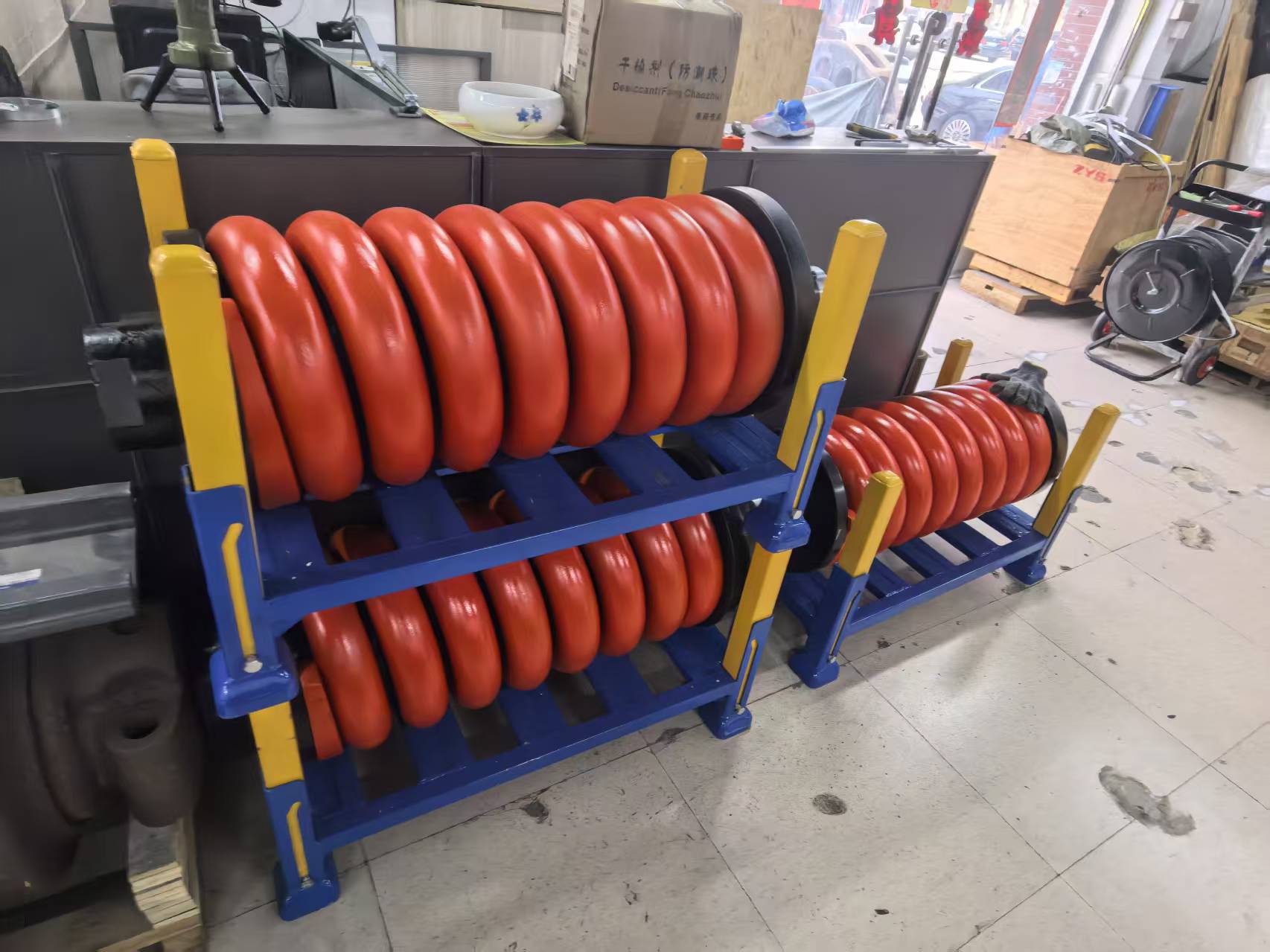 Excavator Recoil Spring Cylinder Assembly Track Adjuster Cylinder For Komatsu CAT Hitachi Doosan Undercarriage Spare Parts Export
