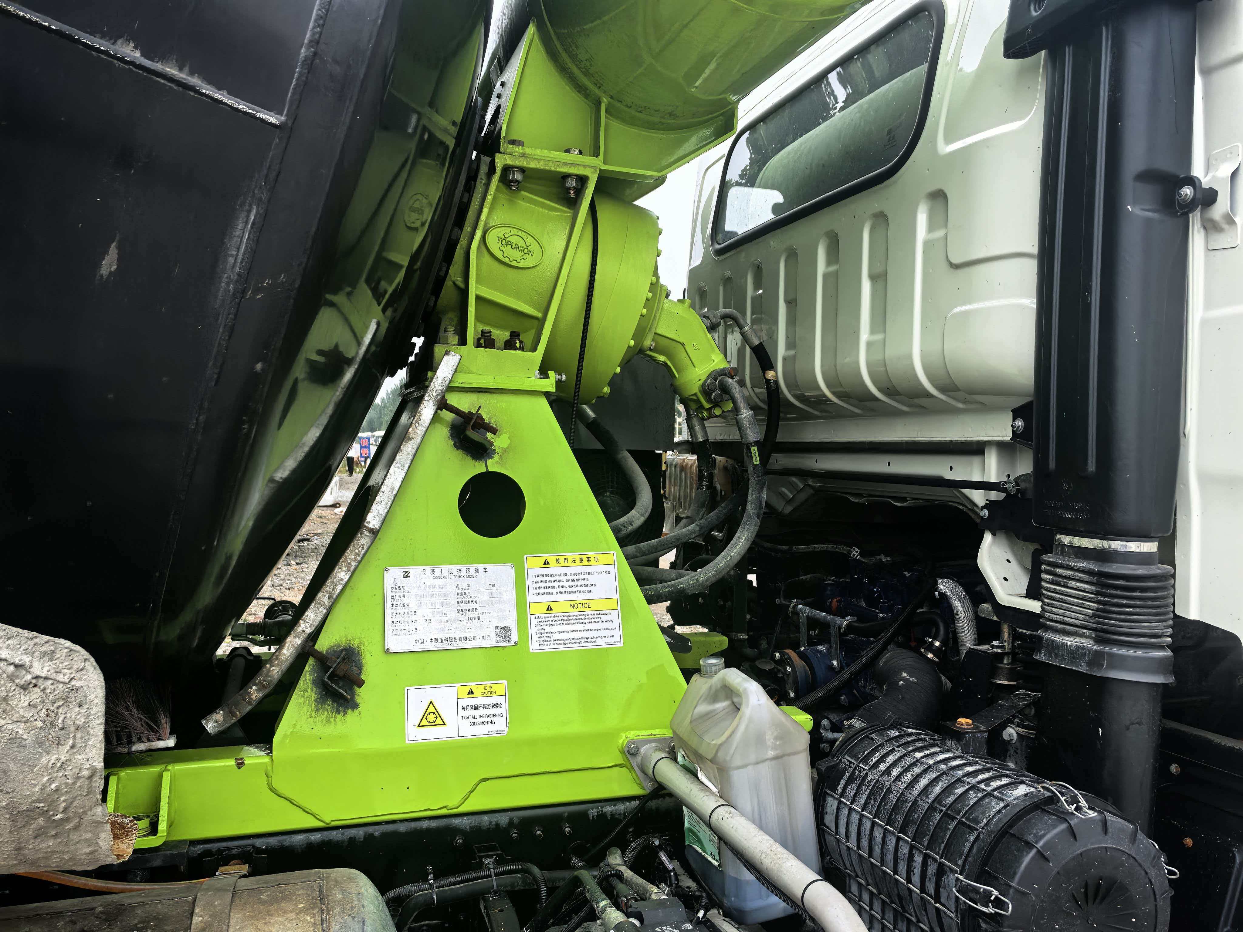 2024 Used 4×2 Mini Concrete Mixer Truck With 190HP Weichai Engine Short-Distance Cement Mix Tanker For Rural Construction Export In Stock