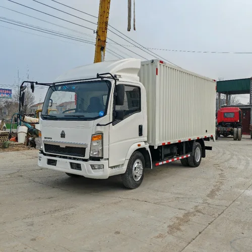 Used Sinotruk Howo 4.2m Box Cargo Truck Euro III 130HP Enclosed Van For Express Supermarket Logistics Export