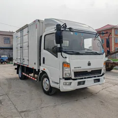 Used Sinotruk Howo 4.2m Box Cargo Truck Euro III 130HP Enclosed Van For Express Supermarket Logistics Export