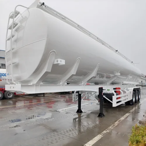 High-Quality Tanker Semi-Trailers Are Mainly Used for Various Liquid Media Such as Diesel, Gasoline, Palm Oil, Edible Oil, Chemical Liquids and Water.40000L 45000L  50000L  60000L