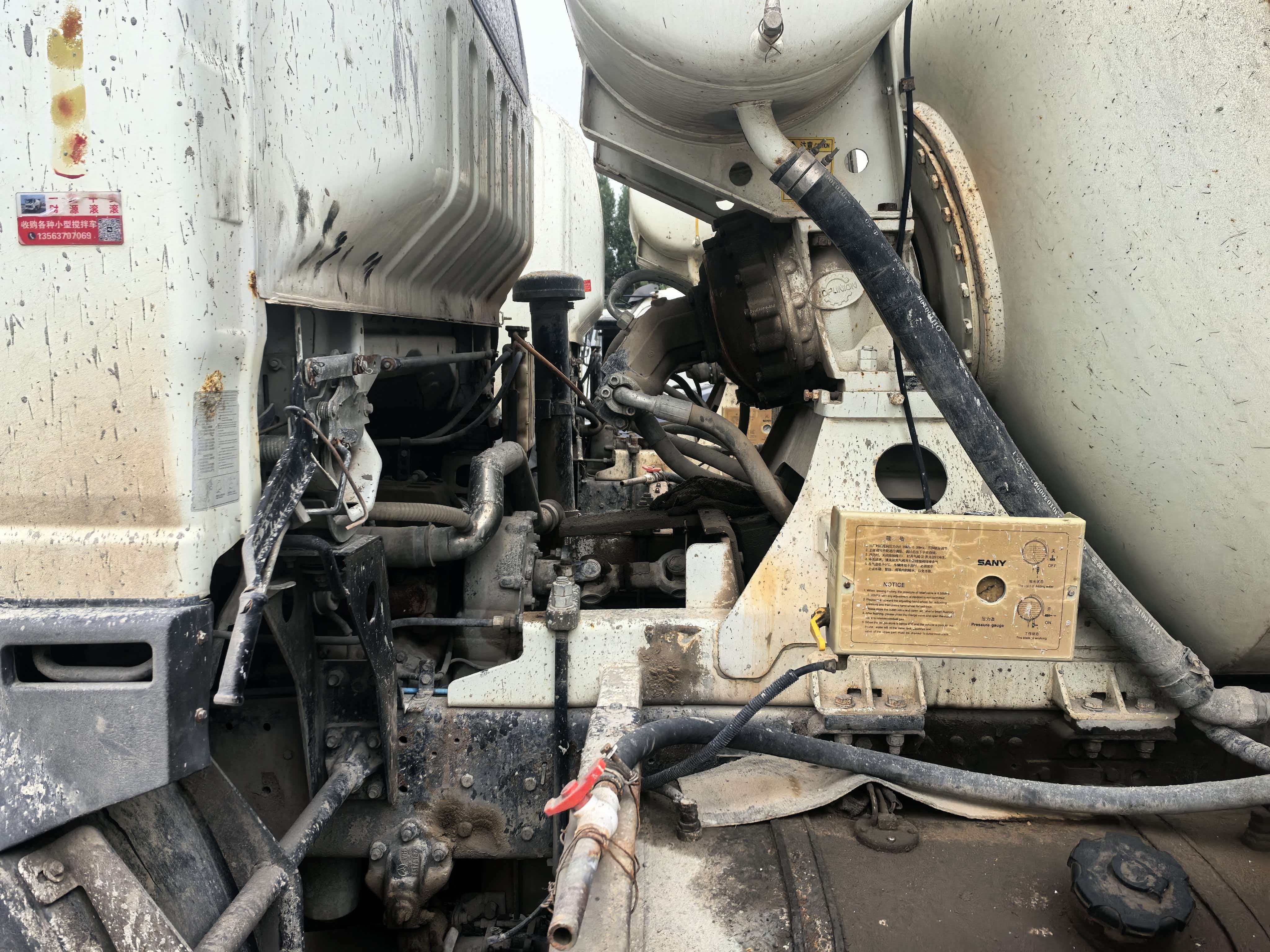 2024 Used SANY 4×2 Mini Concrete Mixer Truck 190HP Weichai Engine Short-Distance Cement Mix Tanker For Rural Construction Export