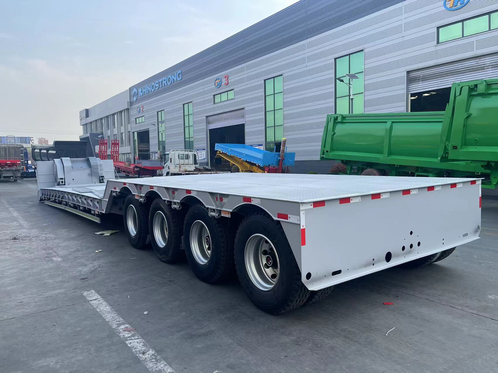 3 4 5axle Lowbed Semi Trailer 100 Ton Gooseneck Lowboy Flatbed Semi Trailer
