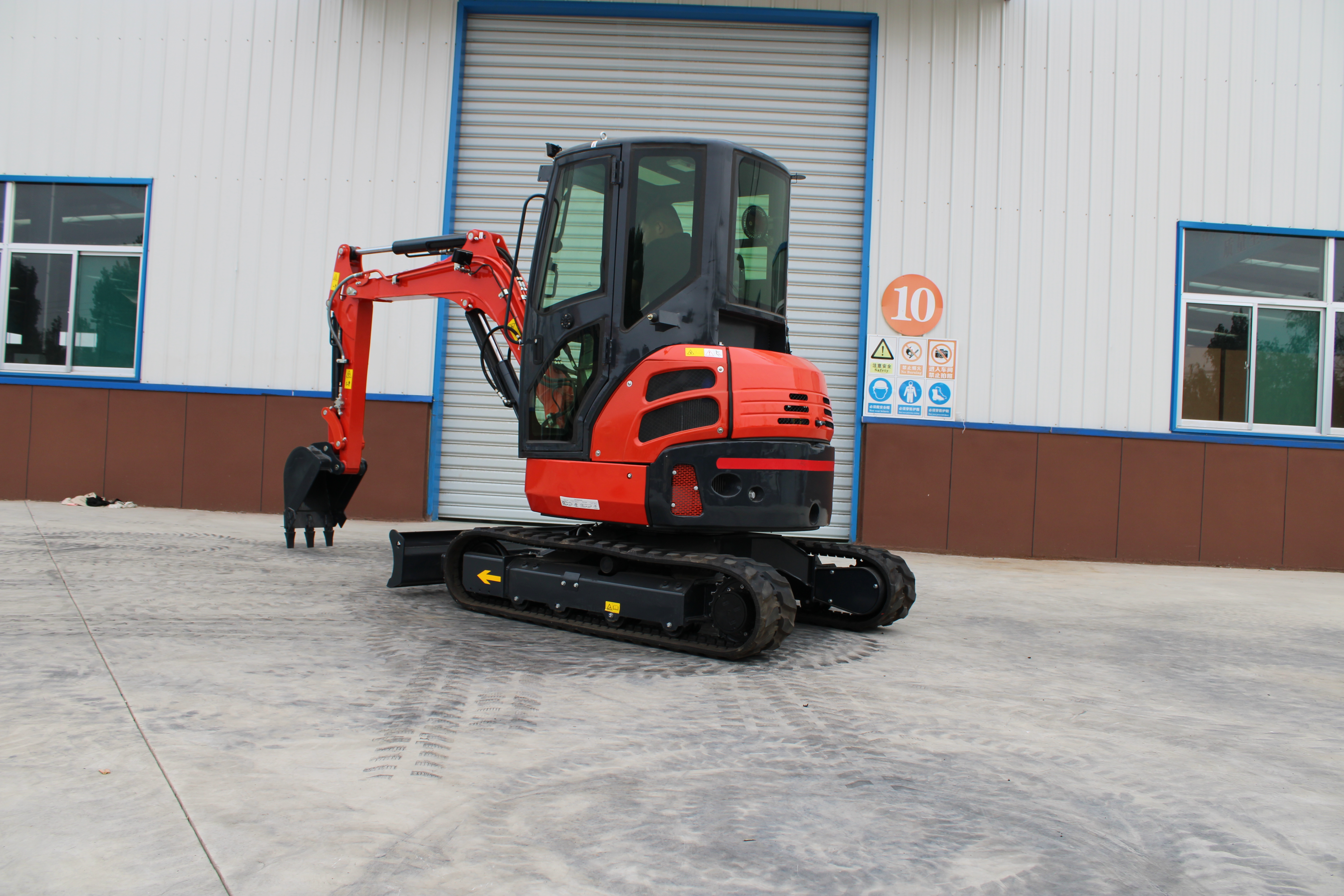 SL35JF-6P 3.5 Ton Fully Enclosed Cabin Mini Crawler Excavator, Small Digger With Air Condition For Municipal Engineering Orchard Greenhouse Breaking & Trenching Export