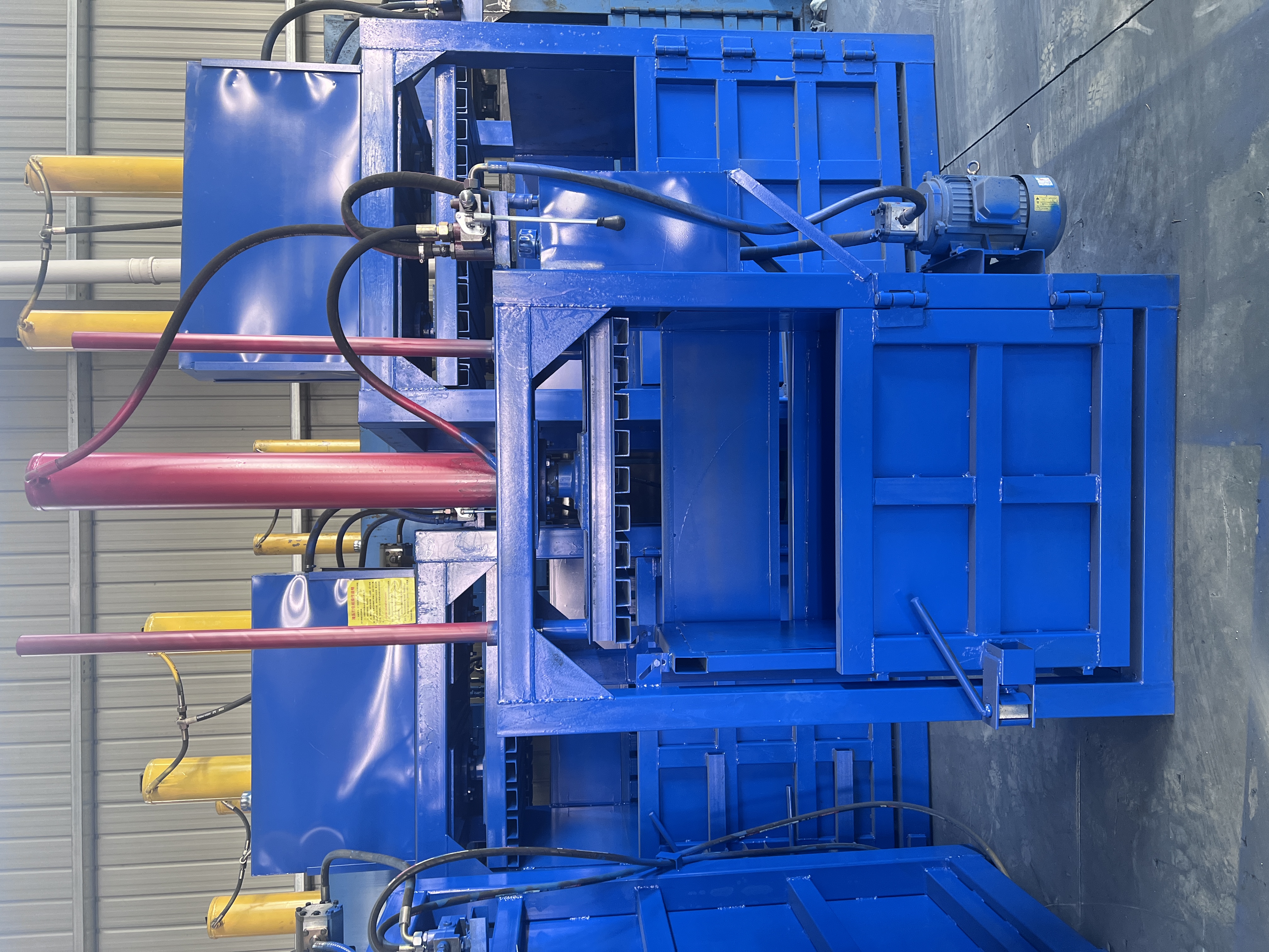 10 Ton Single Cylinder Vertical Hydraulic Baler, 7.5KW Small Waste Paper Plastic Film Can Compression Baling Machine, Scrap Recycling Vertical Compactor For Export