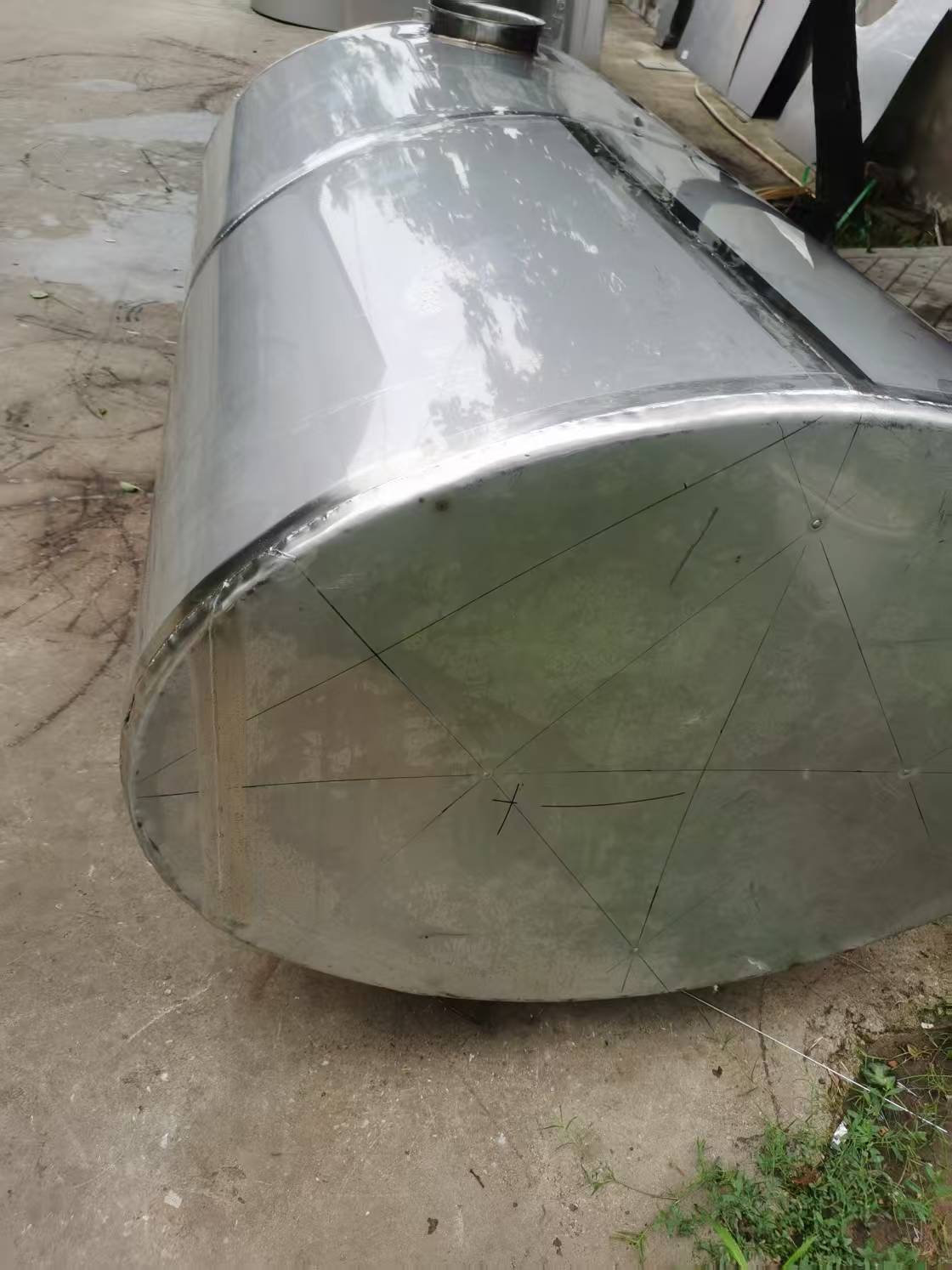 Horizontal Stainless Steel Storage Tank, Insulated Horizontal Holding Tank, Horizontal Liquid Transport Tank