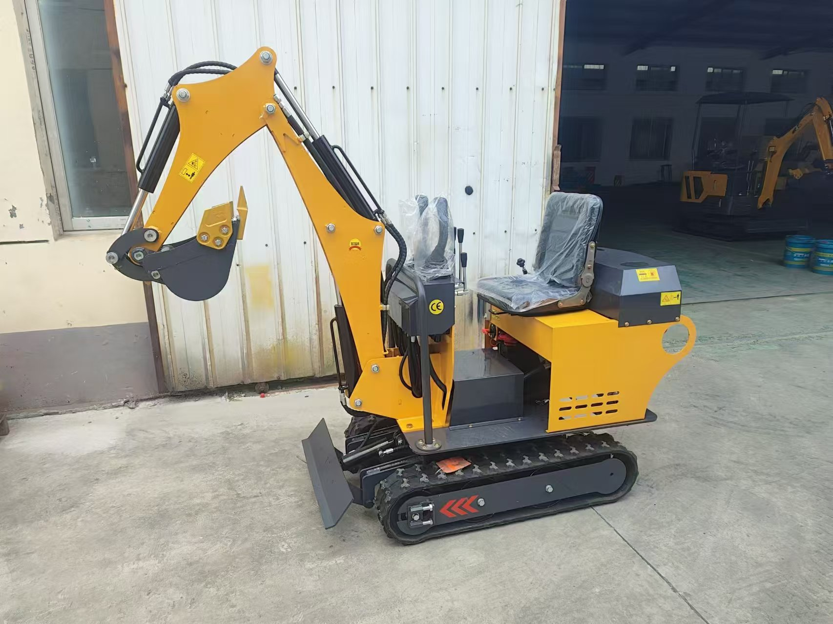Model 08 Mini Excavator Without Canopy 600kg Yanmar 192 Diesel Mechanical Control Digger With Bottom-Mounted Boom Cylinder For Orchard & Indoor Renovation Export Wholesale