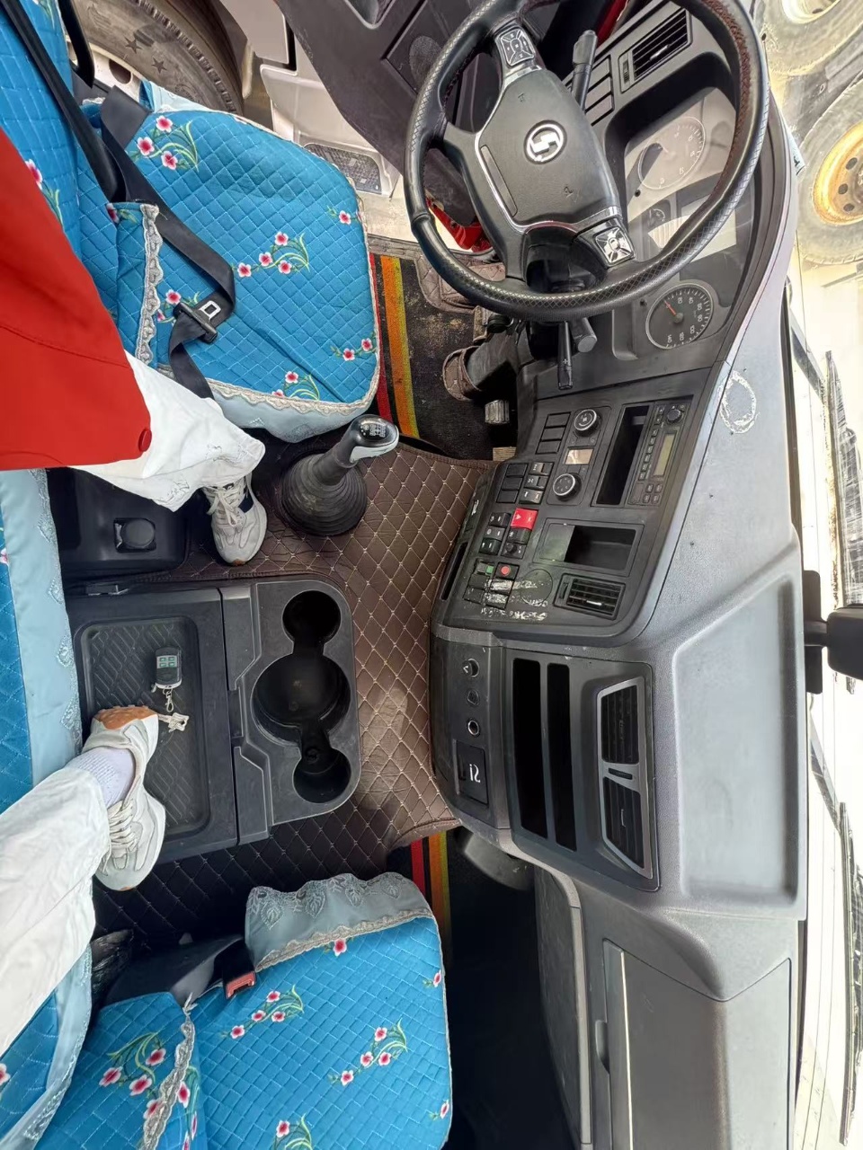 20 Units Bulk Used Shacman X3000 Tractor Head, Registered 2021, 460HP Weichai 12L Engine, Fast Manual Gearbox 3.7 Ratio, Special For Overseas Export