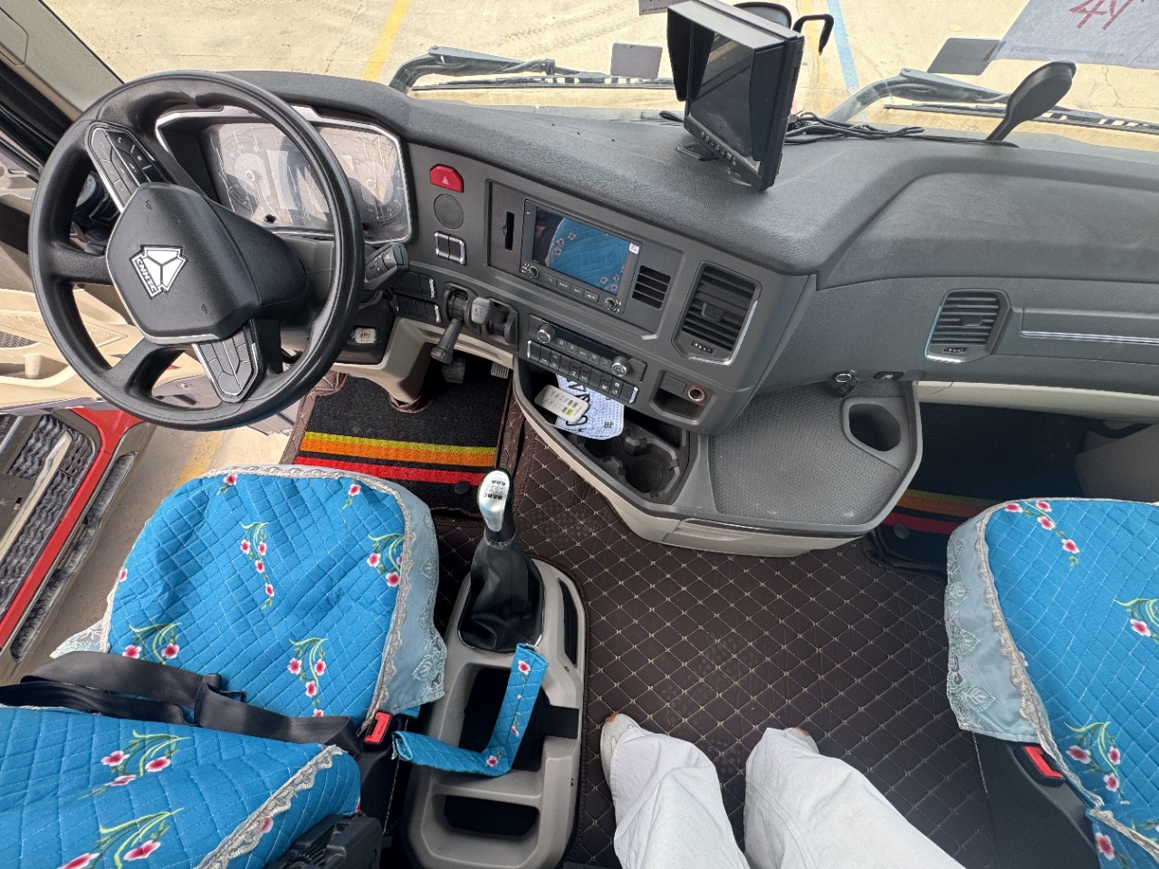 Used Howo MAX 540HP Heavy Tractor Head National VI Registered Apr 2024, Man 13L Engine Manual Gearbox 5.26 Ratio, 10/12 Leaf Spring Ultra Low Mileage National Transfer