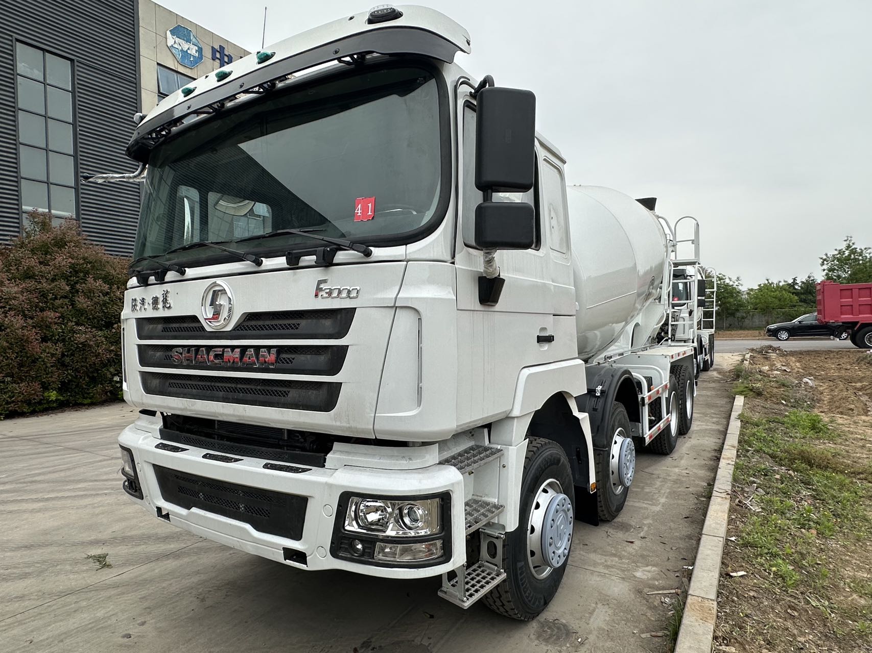 SHACMAN F3000 6×4 Concrete Mixer Truck 8 Cubic Meter With WP10 340HP Euro II Engine For Africa Construction
